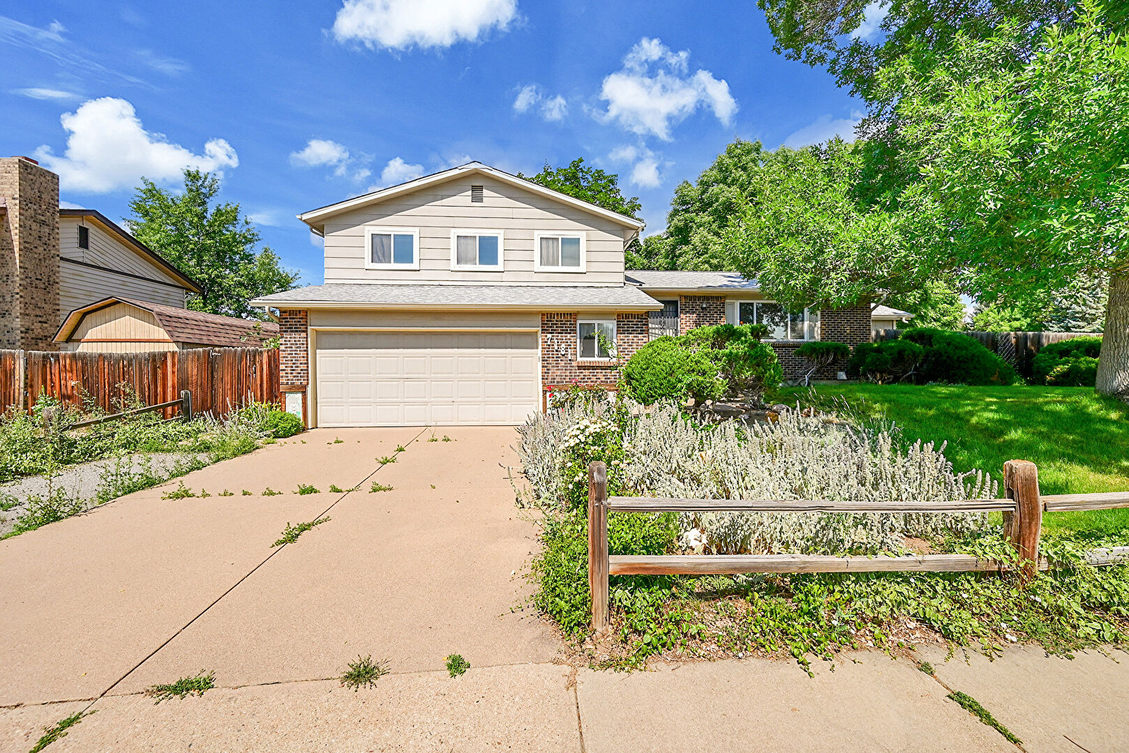 Front at 7181 Beech Street, Arvada, CO 80004, listed by Colleen Simpson
