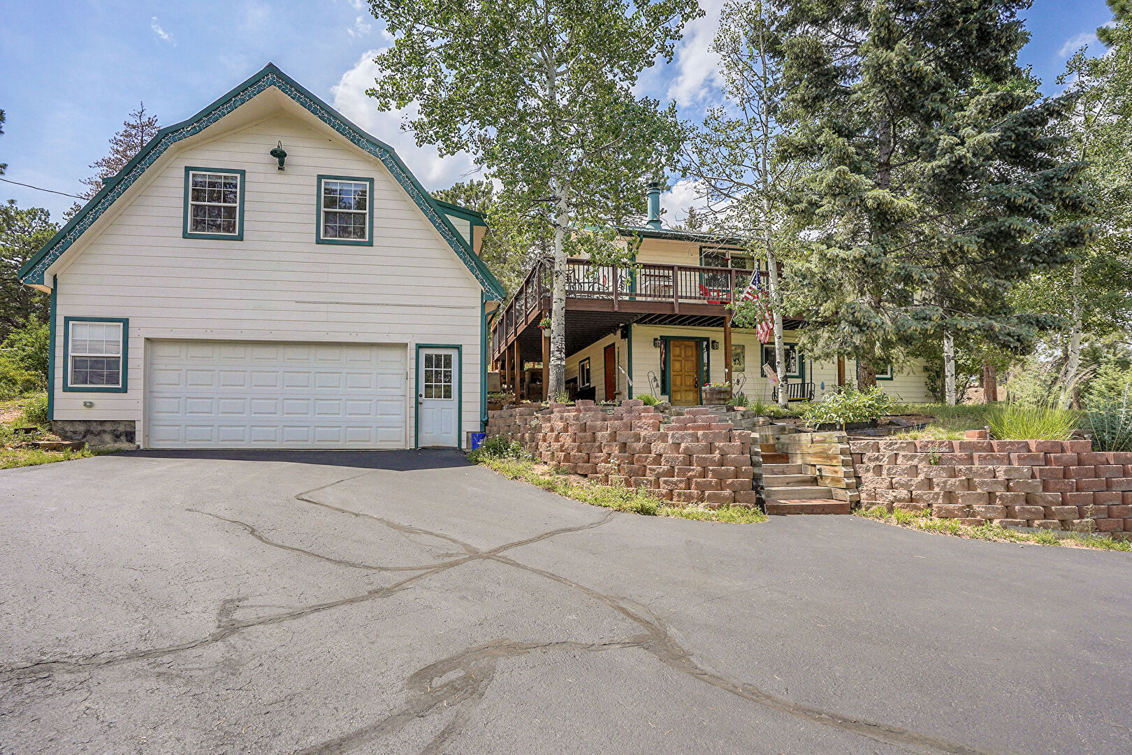 Front at 10951 Kitty Drive, conifer, CO 80433, listed by Matt Bachus
