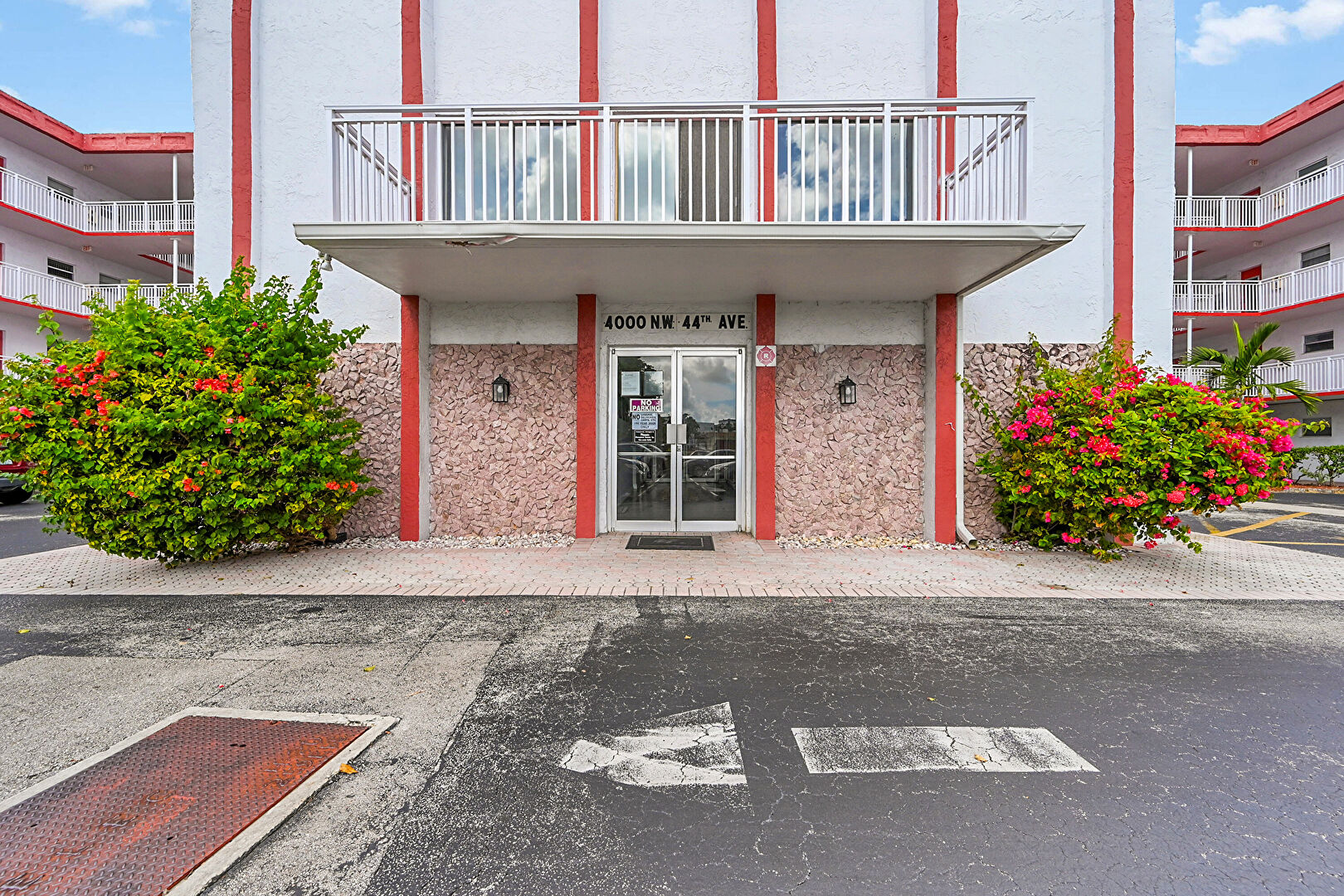 Front at 4000 Northwest 44th Avenue, #401, Lauderdale Lakes, FL 33319, listed by Andy Mandel