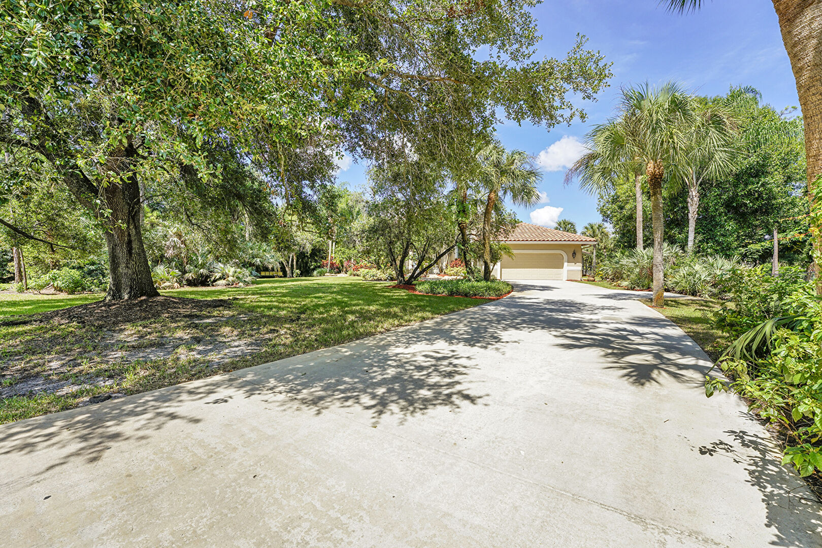 Front at 7037 Northwest 62nd Terrace, Parkland, FL 33067, listed by Robert Miner, MLS ID: A11843694