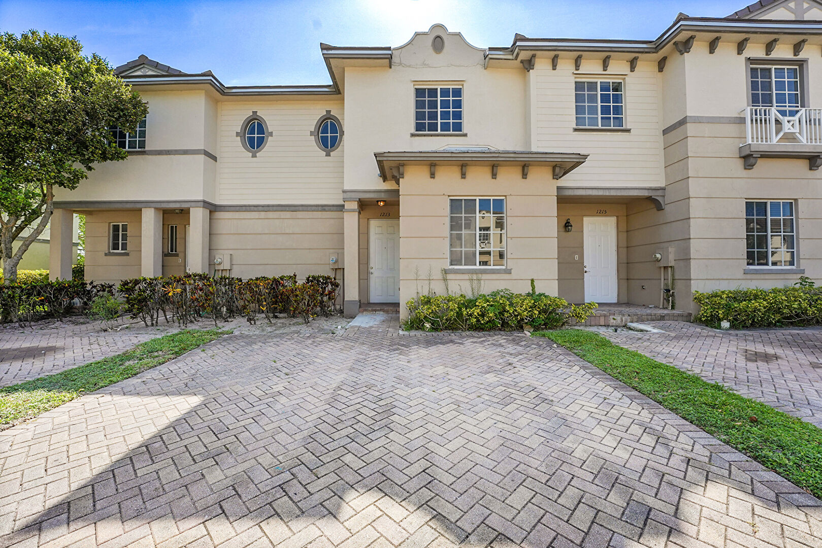 Front at 1213 Lucaya Dr, Riviera Beach, FL 33404, listed by Keshia Ncube