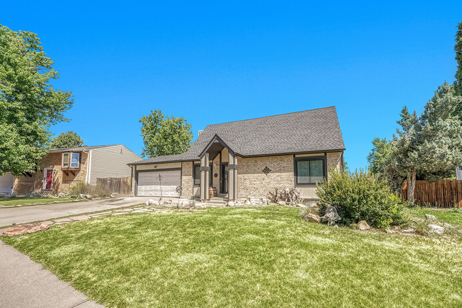 Front at 4669 S. Lewiston Way, Aurora, CO 80015, listed by Ryann Muir