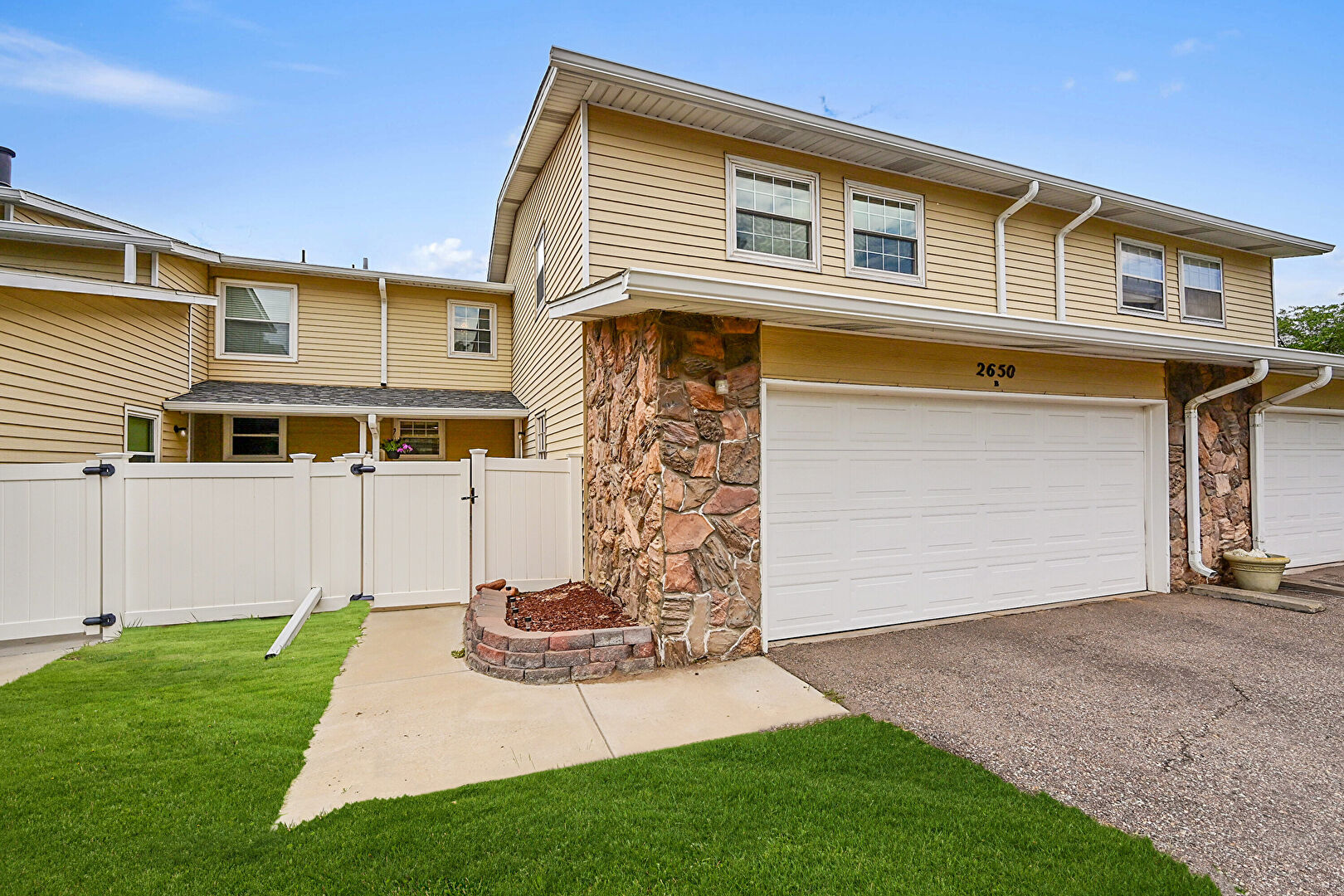 Front at 2650 South Vaughn Way, Unit B, Aurora, CO 80014, listed by Debra Graves