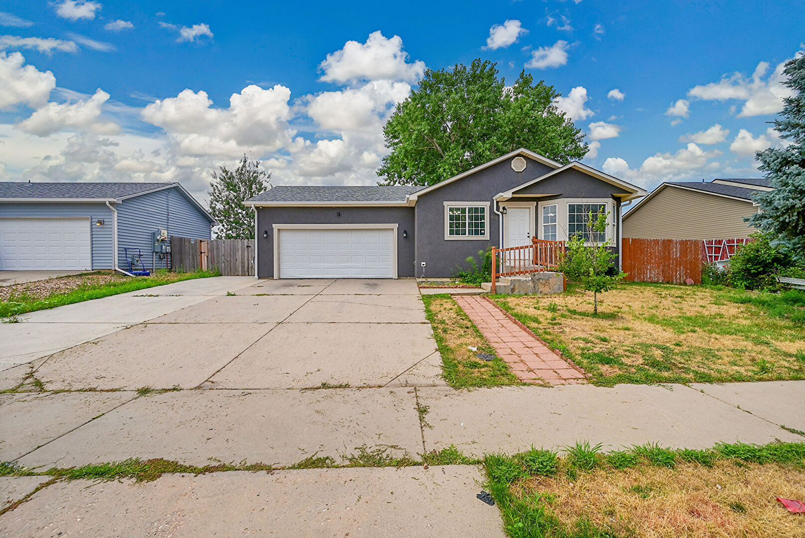 Front at 850 East 21st Street, Greeley, CO 80631, listed by Yadira Garcilazo