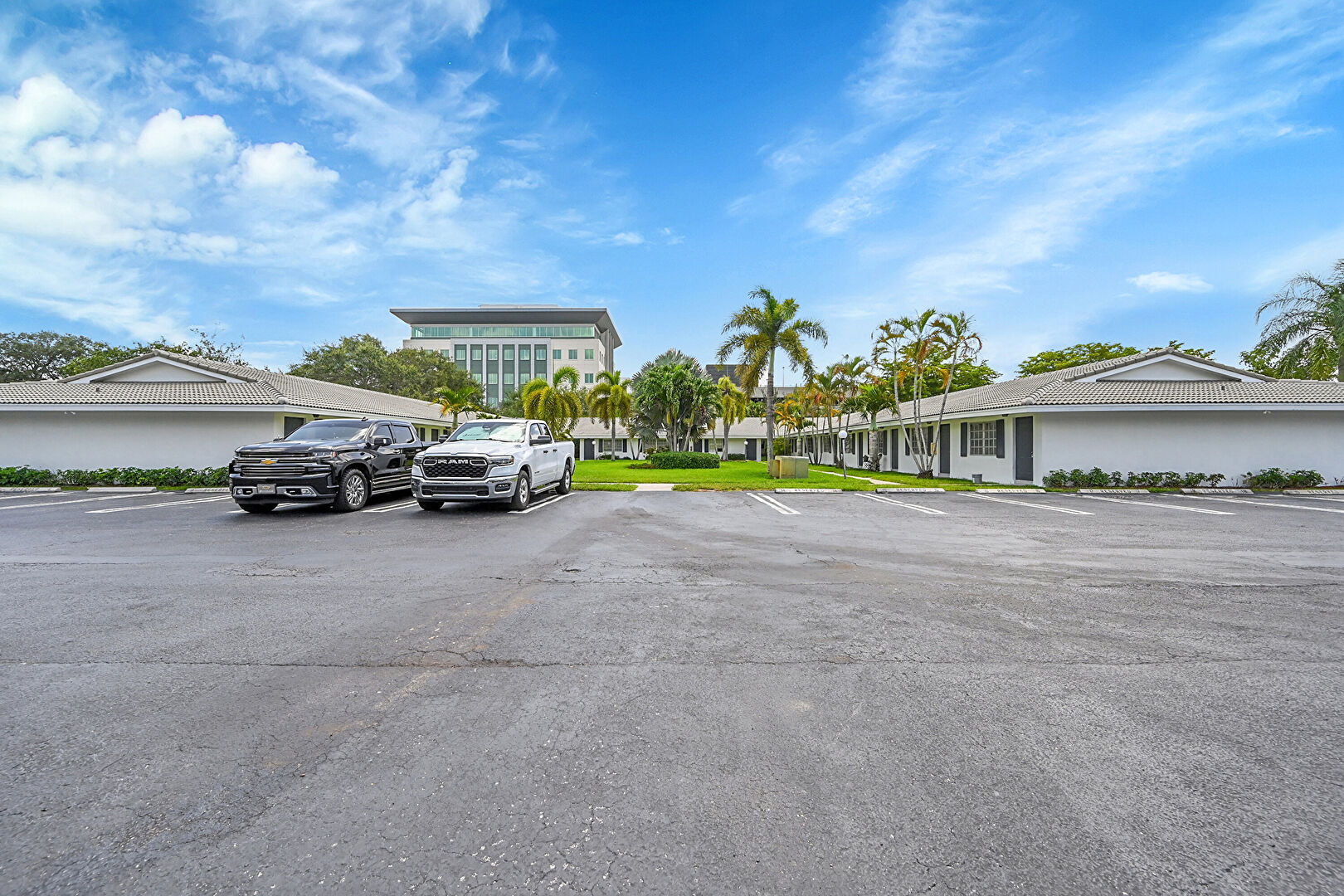 Front at 3331 Coral Hills Drive, Apt 5, Coral Springs, FL 33065, listed by Rachel Levy