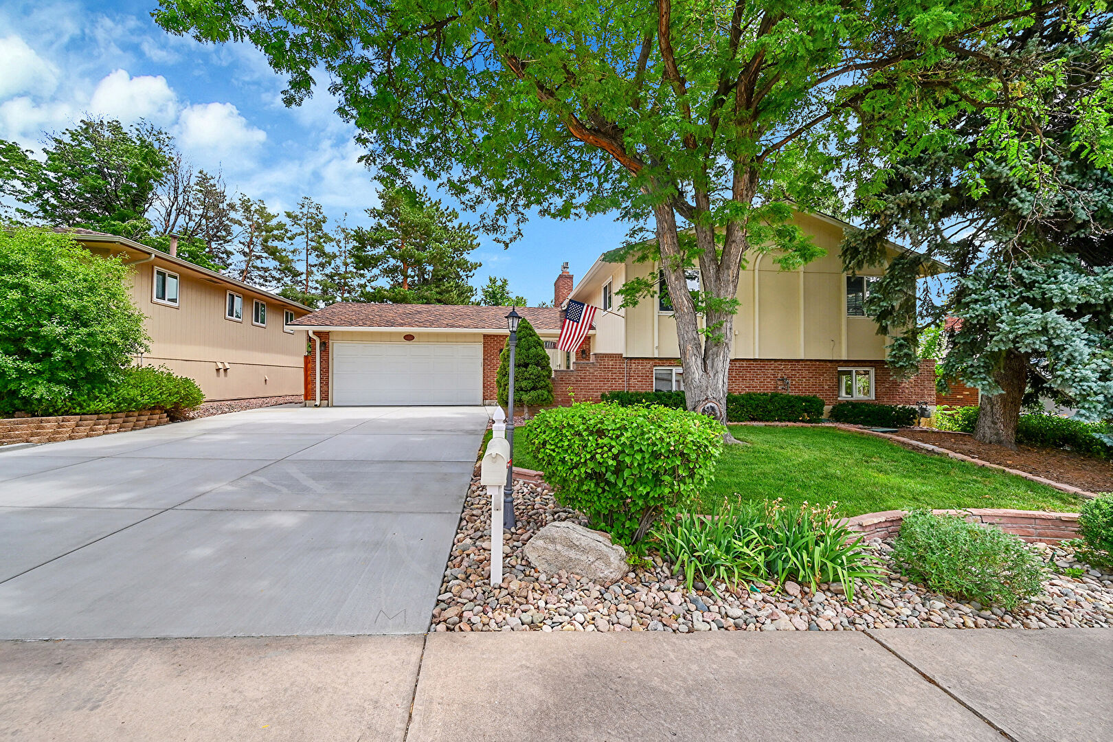Front at 4722 South Xenia Street, Denver, CO 80237, listed by Beth Smart