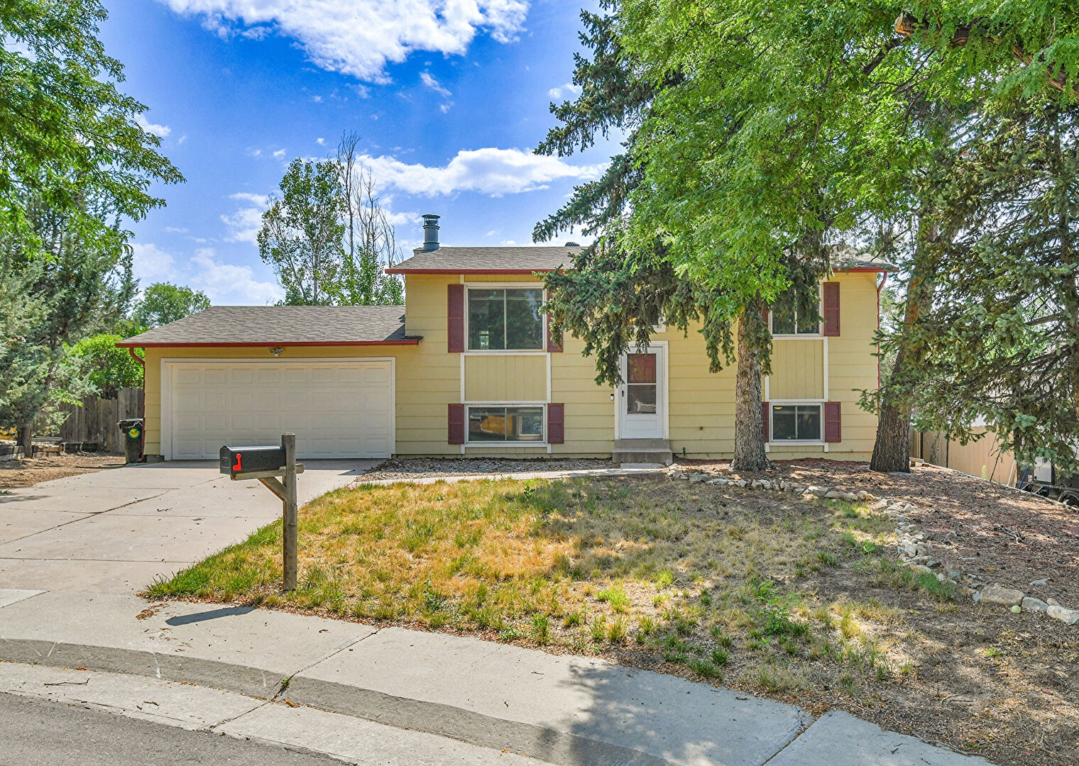 Front at 15914 East Columbia Place, Aurora, CO 80013, listed by Taylor Haas