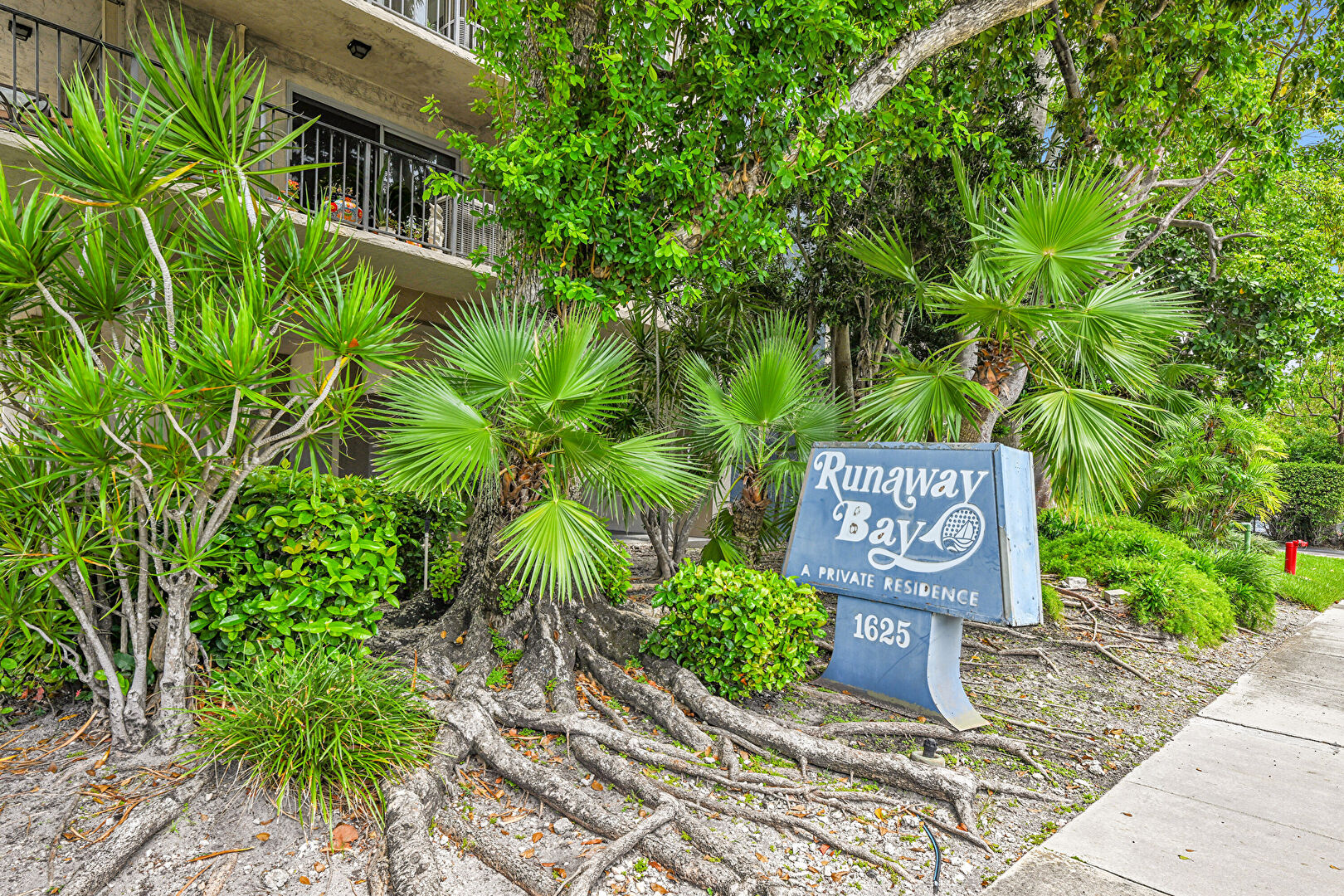 Community Sign at 1625 Southeast 10th Avenue, 805, Fort Lauderdale, FL 33316, listed by Frances Bertot