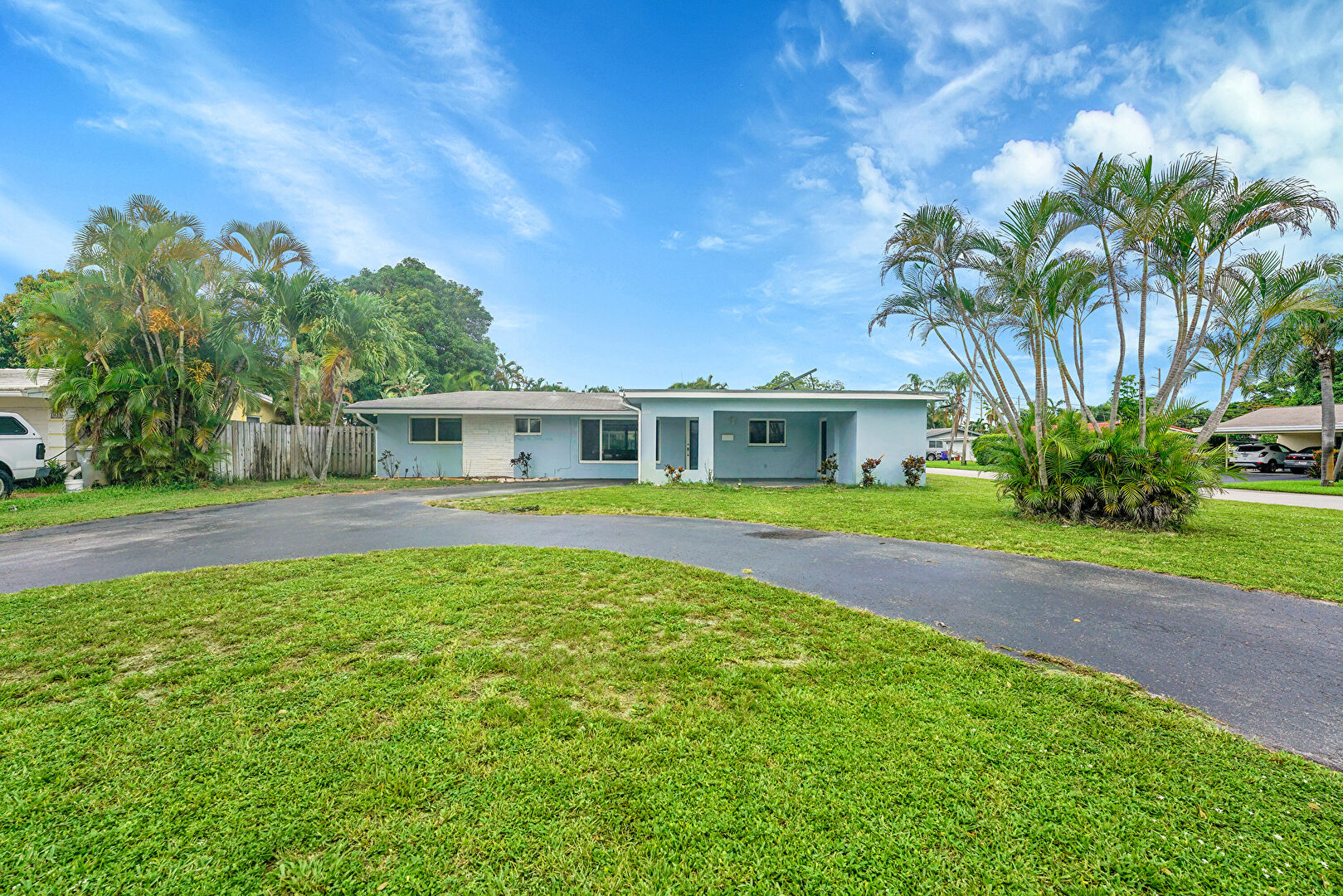 Front at 1601 Southwest 2nd Avenue, Pompano Beach, FL 33060, listed by Eileen Mulkey, MLS ID: f10517529