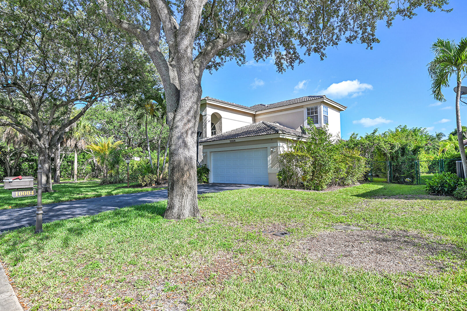 Property Exterior at 10004 nw 57th place, Coral Springs, FL 33076, listed by Laura Sanders