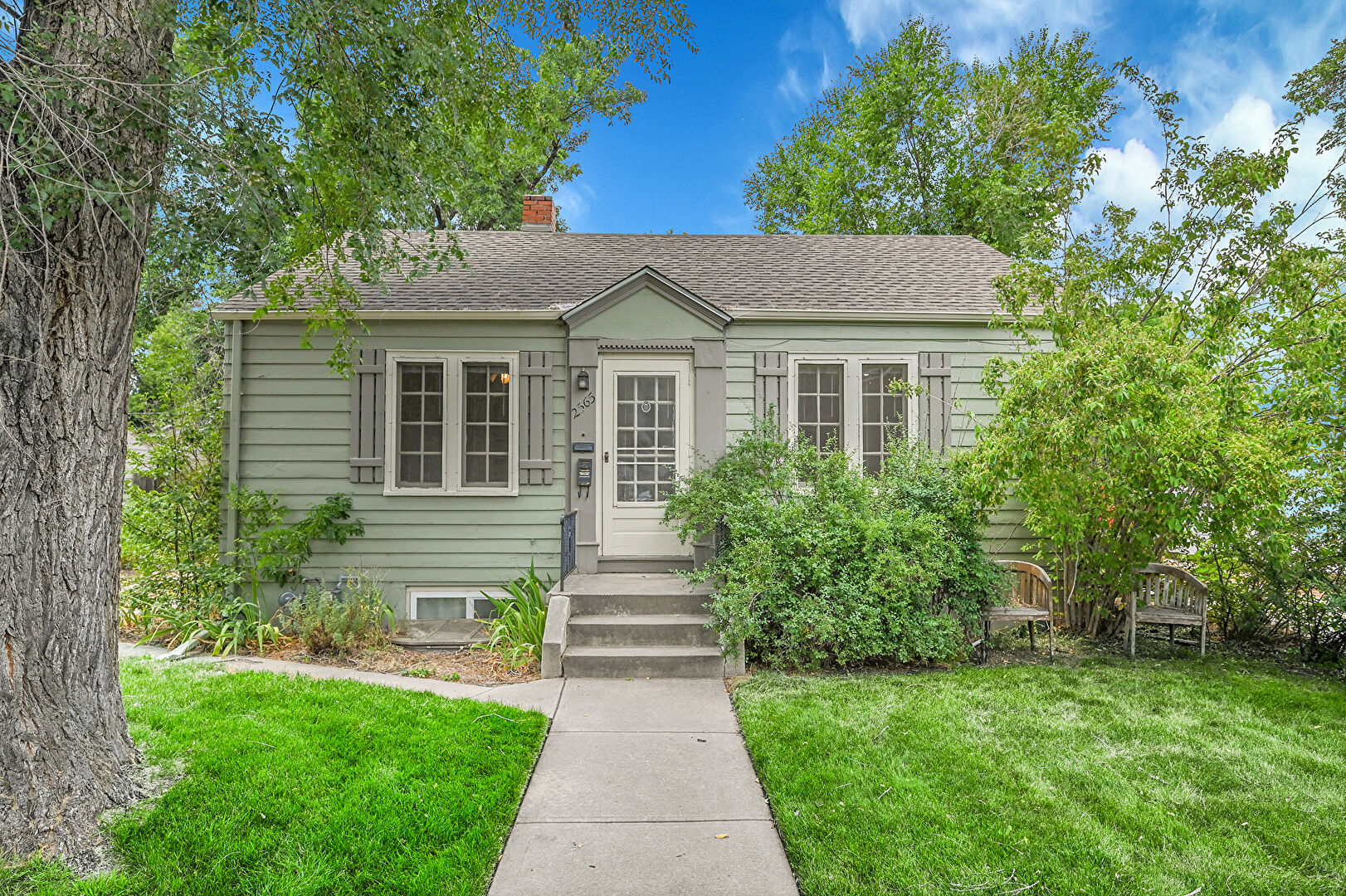 Front at 2565 South Franklin Street, Upstairs, Denver, CO 80210, listed by Brenna Frane