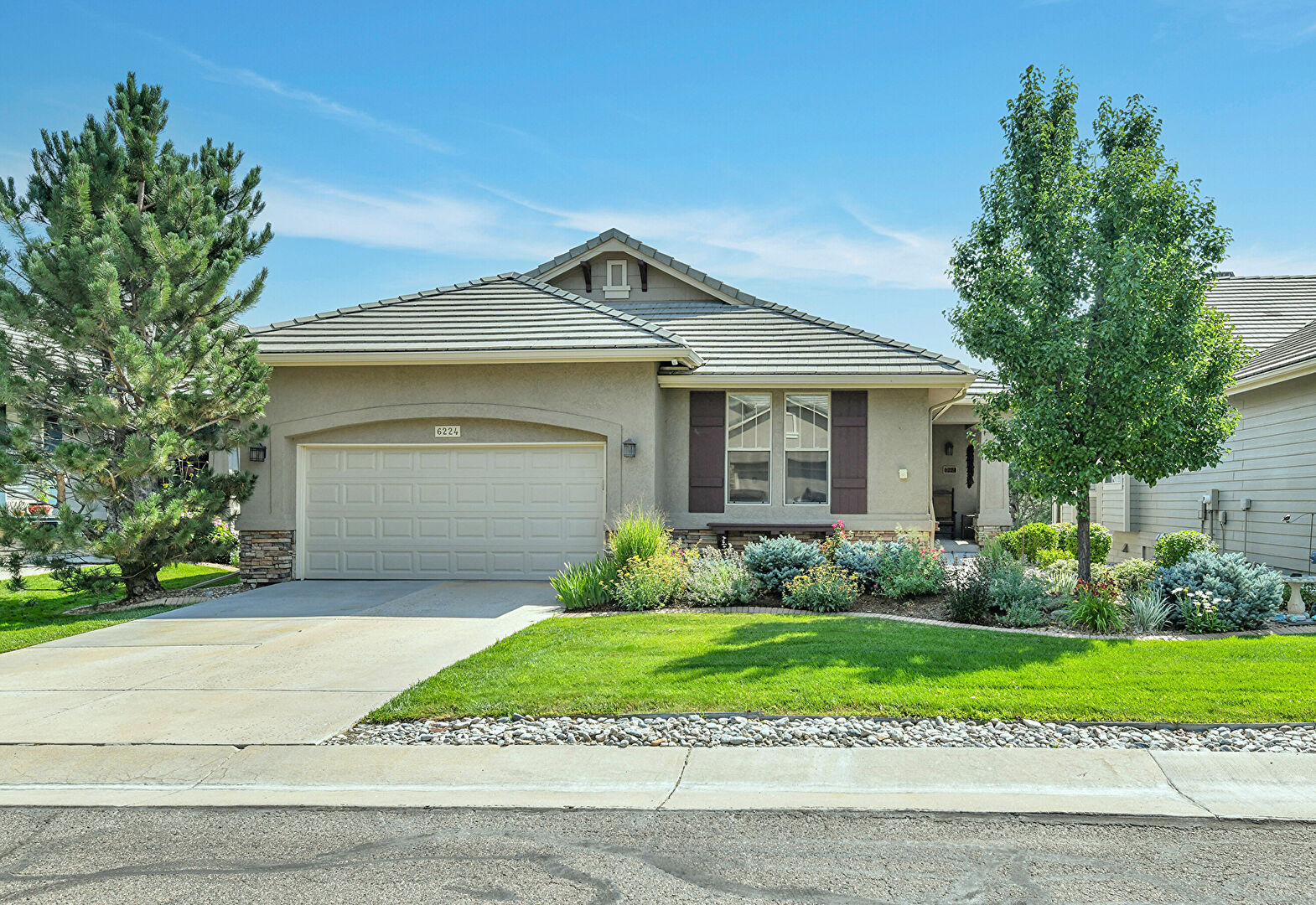 Front at 6224 S Blackhawk Court, Centennial, CO 80111, listed by Lynn Wunsch, MLS ID: 4149601
