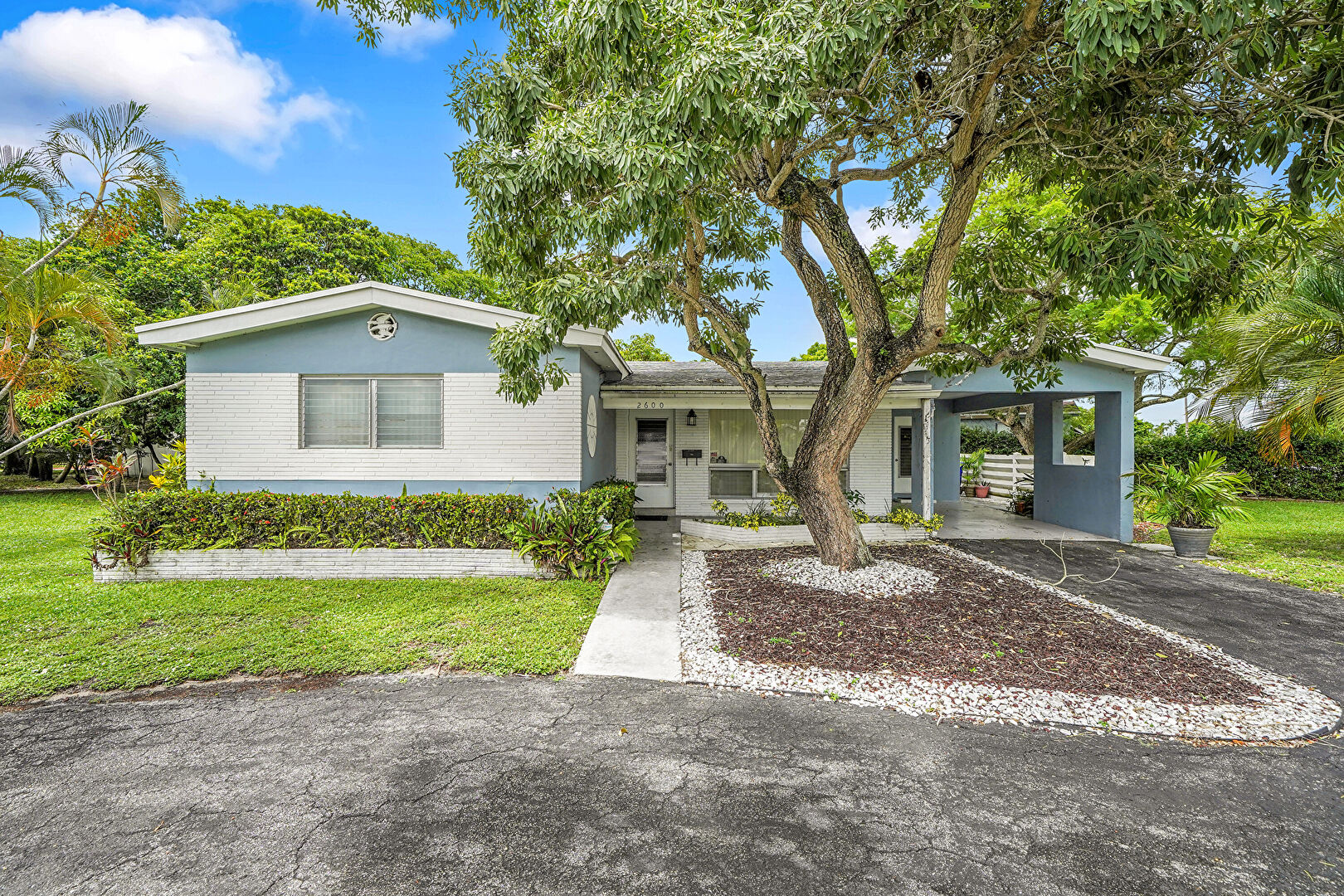 Front at 2600 Bahama Drive, Miramar, FL 33023, listed by Chrissy Trotta