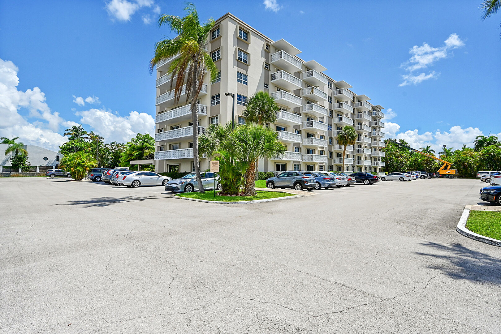 Front at 1831 Northeast 38th Street, 503, Fort Lauderdale, FL 33308, listed by Kenny Silverman, MLS ID: F10519128