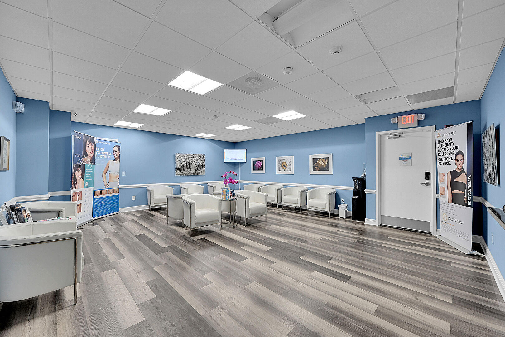 Lobby at 7100 West Camino Real, 207, Boca Raton, FL 33433, listed by Andrew Hulik
