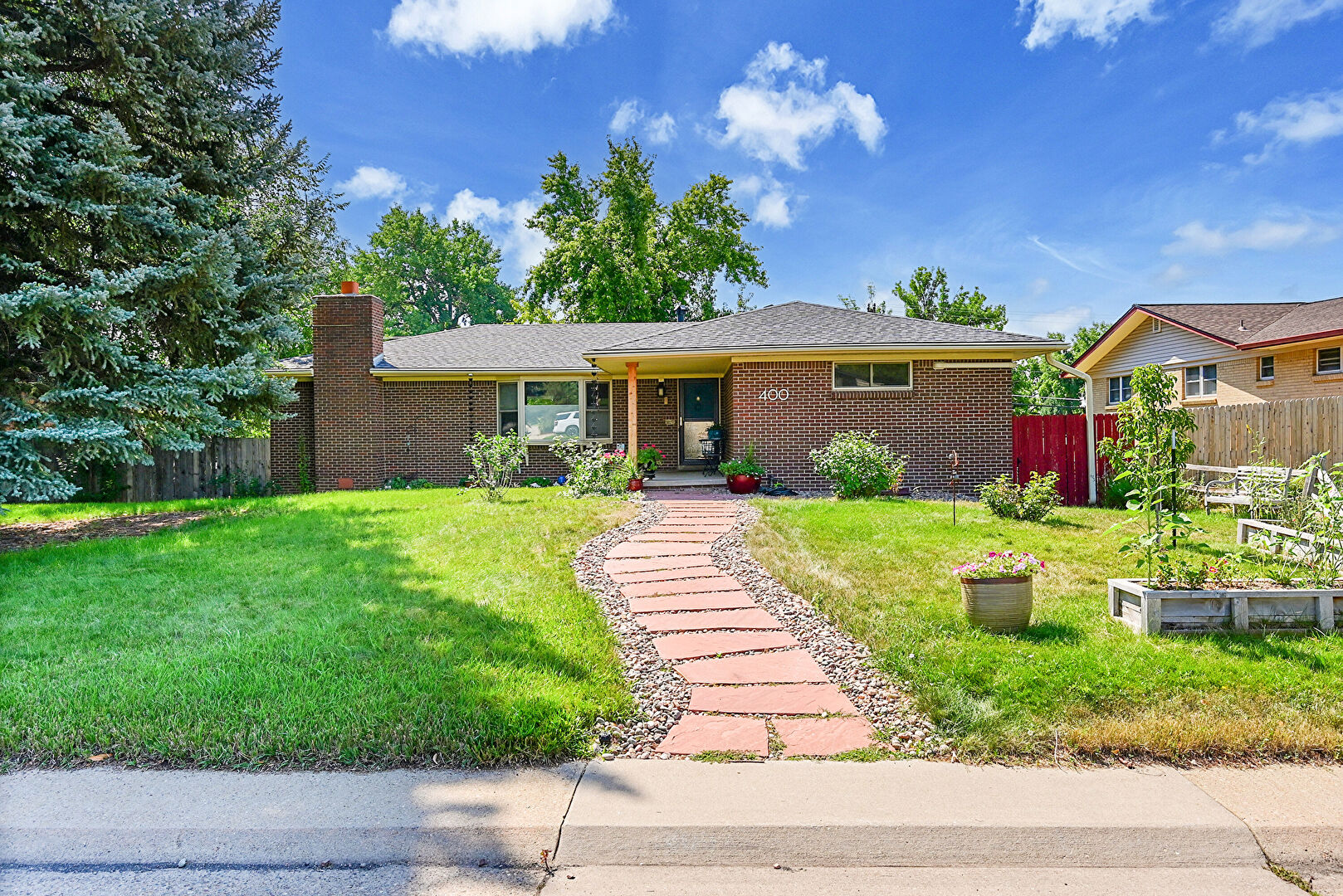 Front at 400 West 6th Avenue, Broomfield, CO 80020, listed by Denise Cruz