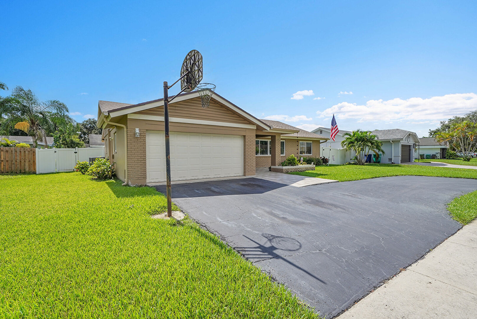 Front at 5724 Southwest 118th Avenue, Cooper City, FL 33330, listed by Robert DiAlberto, MLS ID: F10520072
