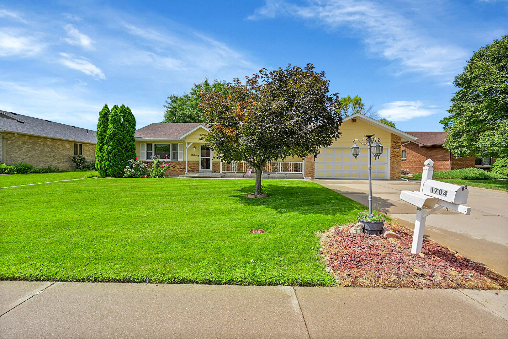 Front at 1704 Robin Road, Sterling, CO 80751, listed by Amol Raval, MLS ID: 3628082