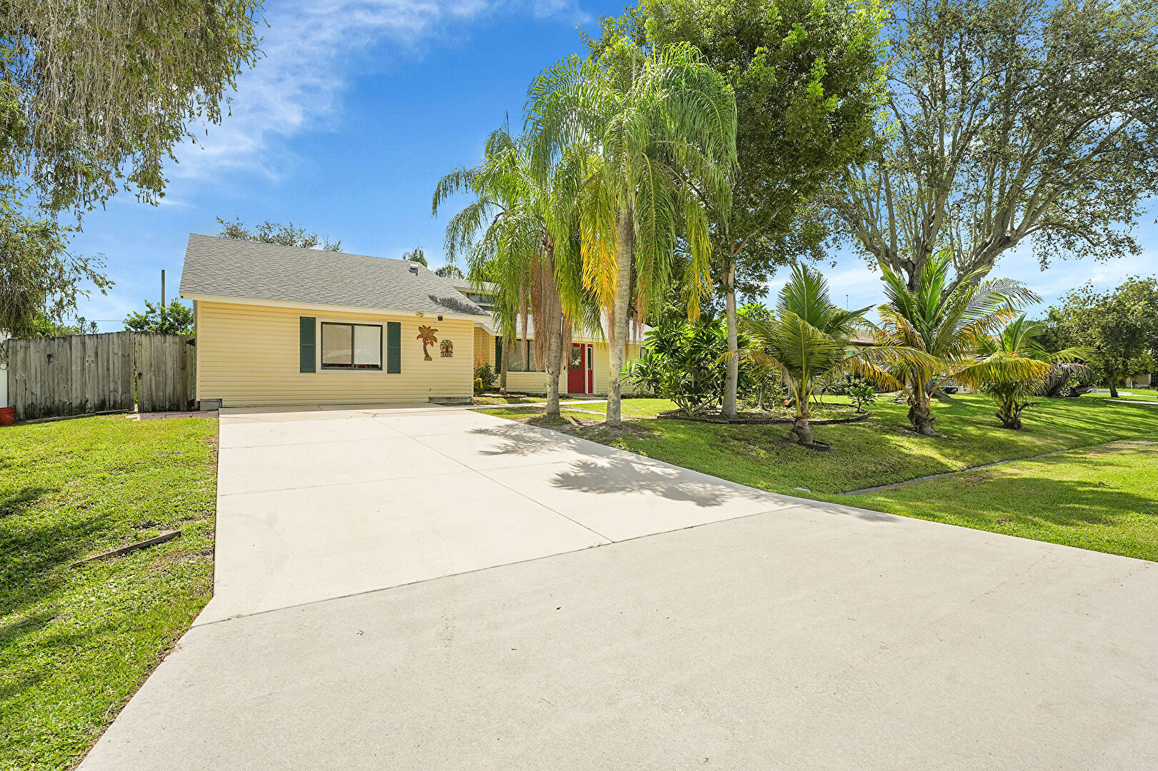 Front at 2385 Southwest Mountwell Street, Port St. Lucie, FL 34984, listed by Margaret Good