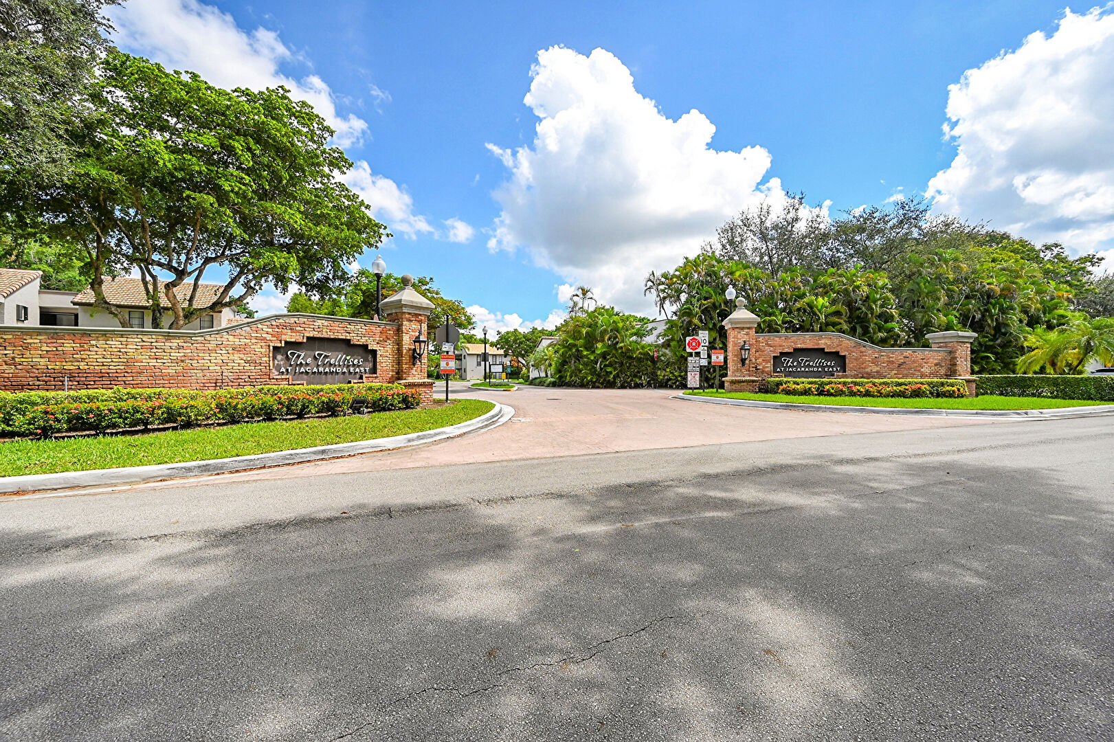 Community Sign at 9713 North New River Canal Road, 301, Plantation, FL 33324, listed by Eileene Sloan, MLS ID: F10521195