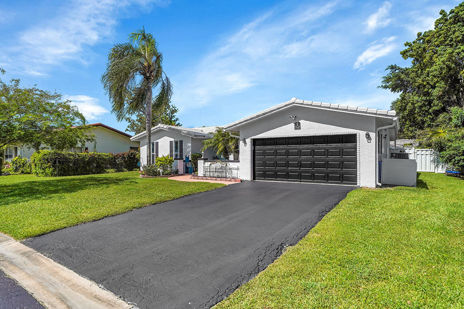 Front at 2542 NW 121ST DR, Coral Springs, FL 33065, listed by Cynthia Heelan, MLS ID: F1171330