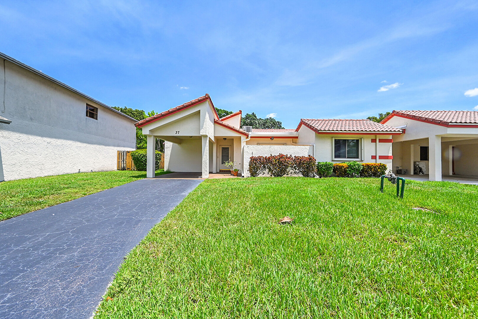 Front at 37 Lakeside Circle, 194, Sunrise, FL 33326, listed by Nikki Hanna, MLS ID: F10521495
