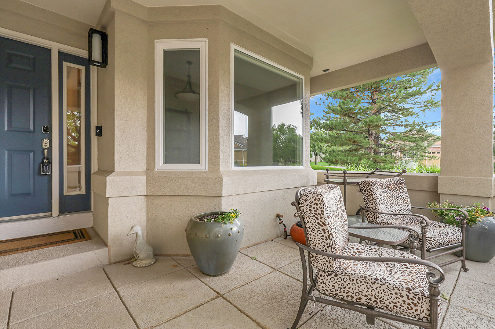 Entry at 9559 Brook Hill Lane, Lone Tree, CO 80124, listed by Amber Wermerskirchen, MLS ID: 4655993