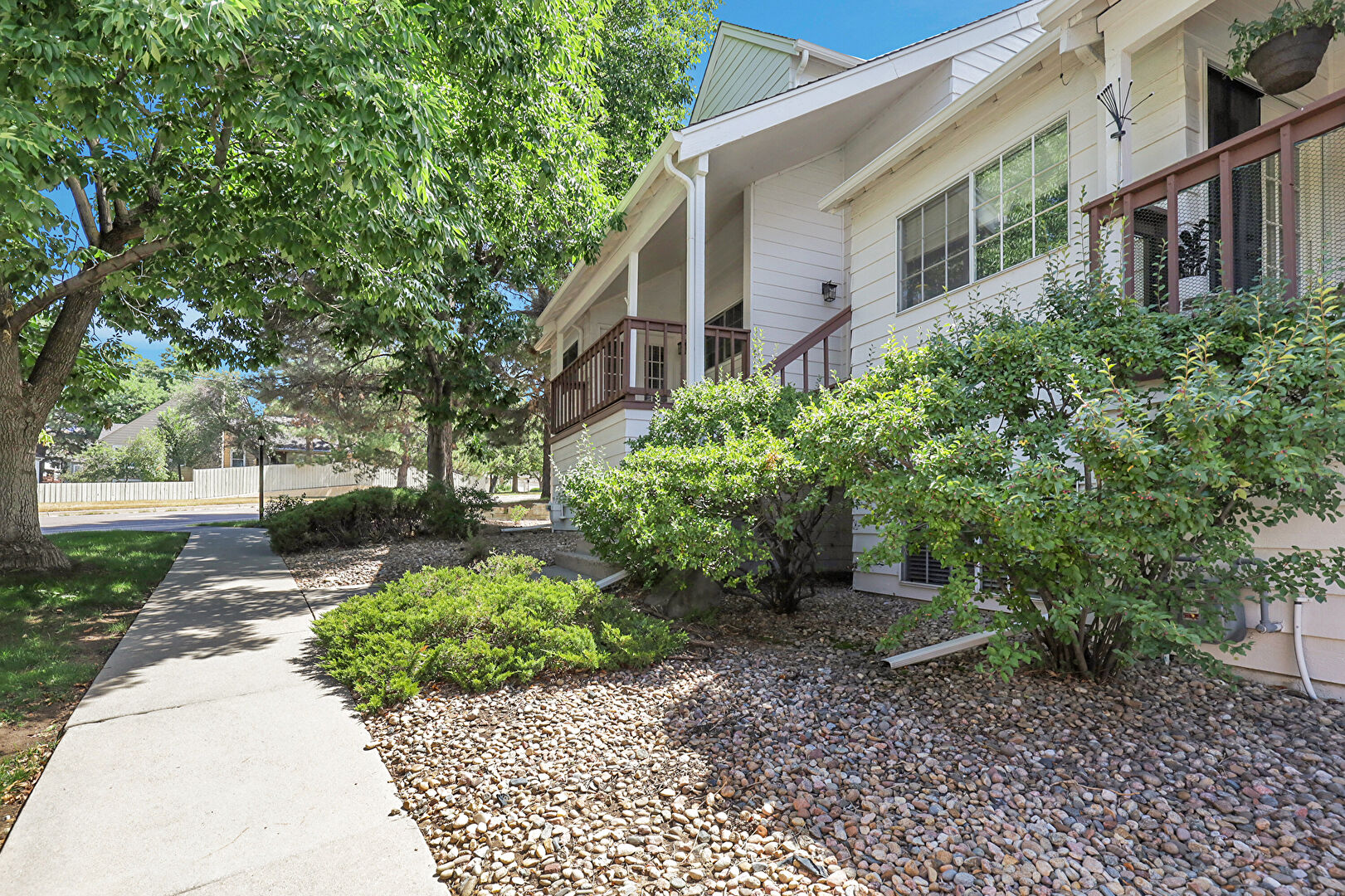 Community at 8590 East Temple Drive, Denver, CO 80237, listed by Ian Leprino, MLS ID: 4639071