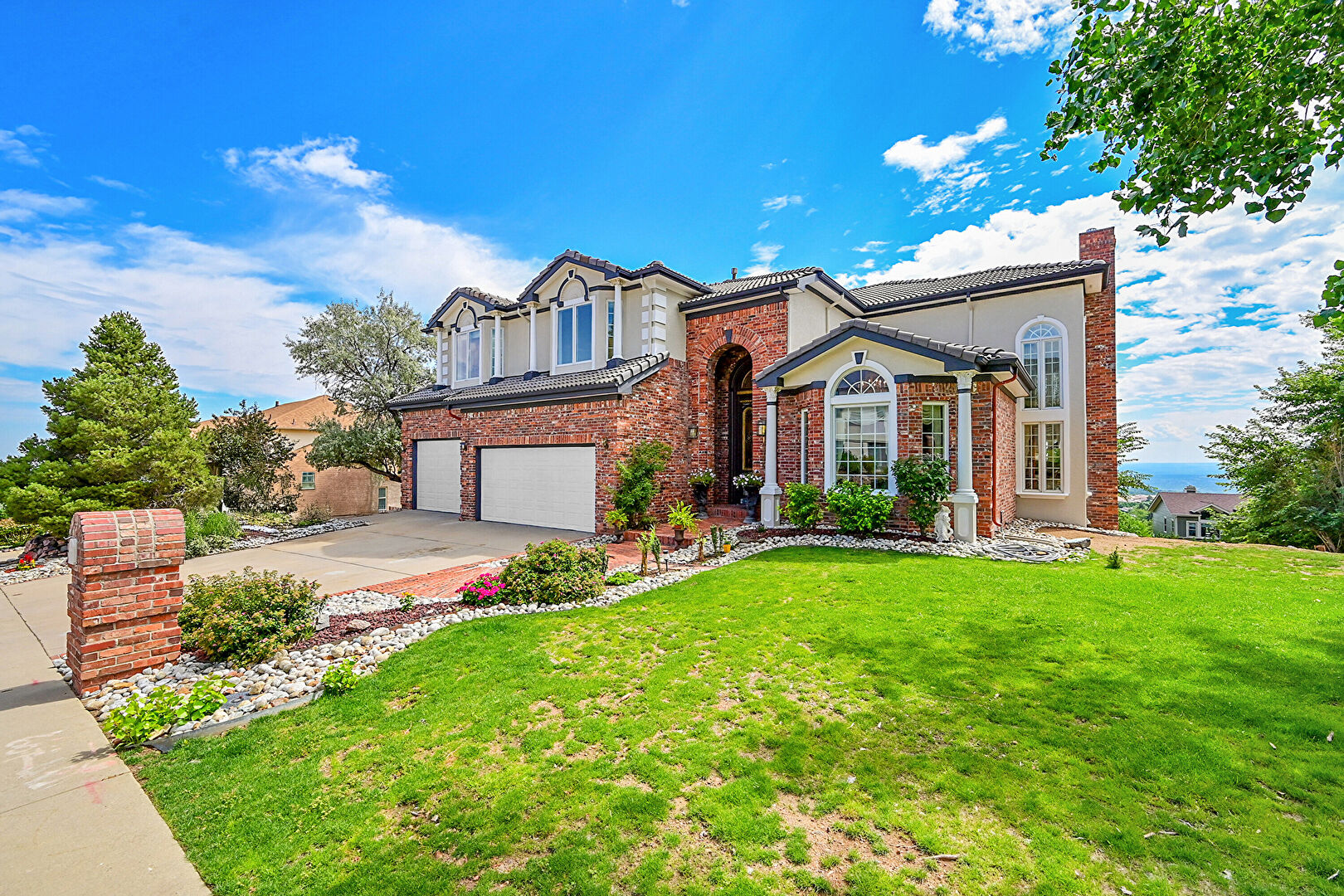 Front at 13794 W Kentucky Drive, Lakewood, CO 80228, listed by Julie Leins, MLS ID: 1948222