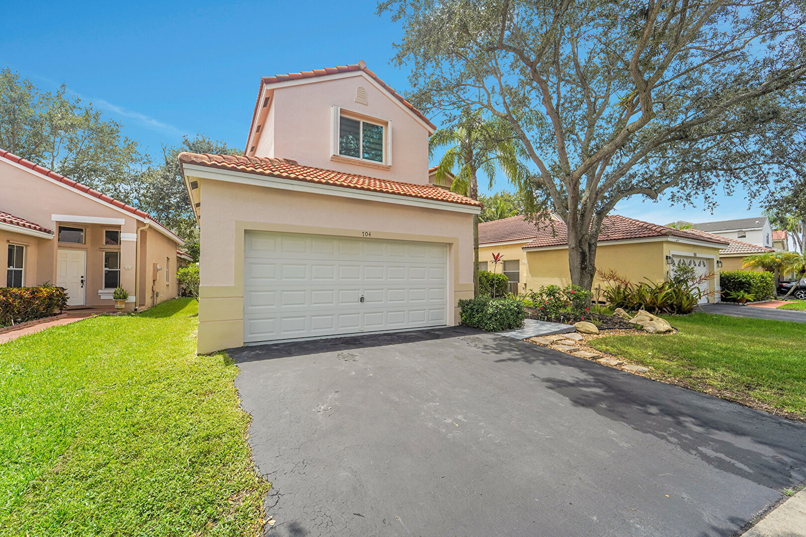 Front at 704 Stanton Drive, Weston, FL 33326, listed by Ana Garcia