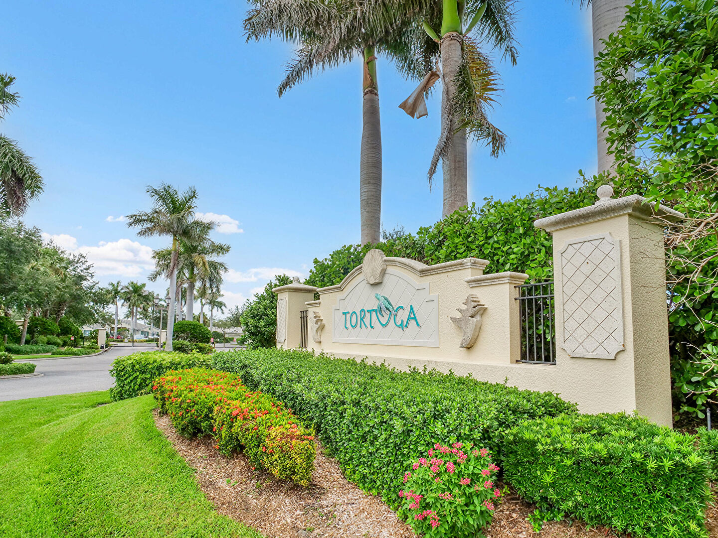 Community Sign at 15040 Sandpiper Preserve Boulevard, Unit 101, Fort Myers, FL 33919, listed by Brett Ellis, MLS ID: 2025008175