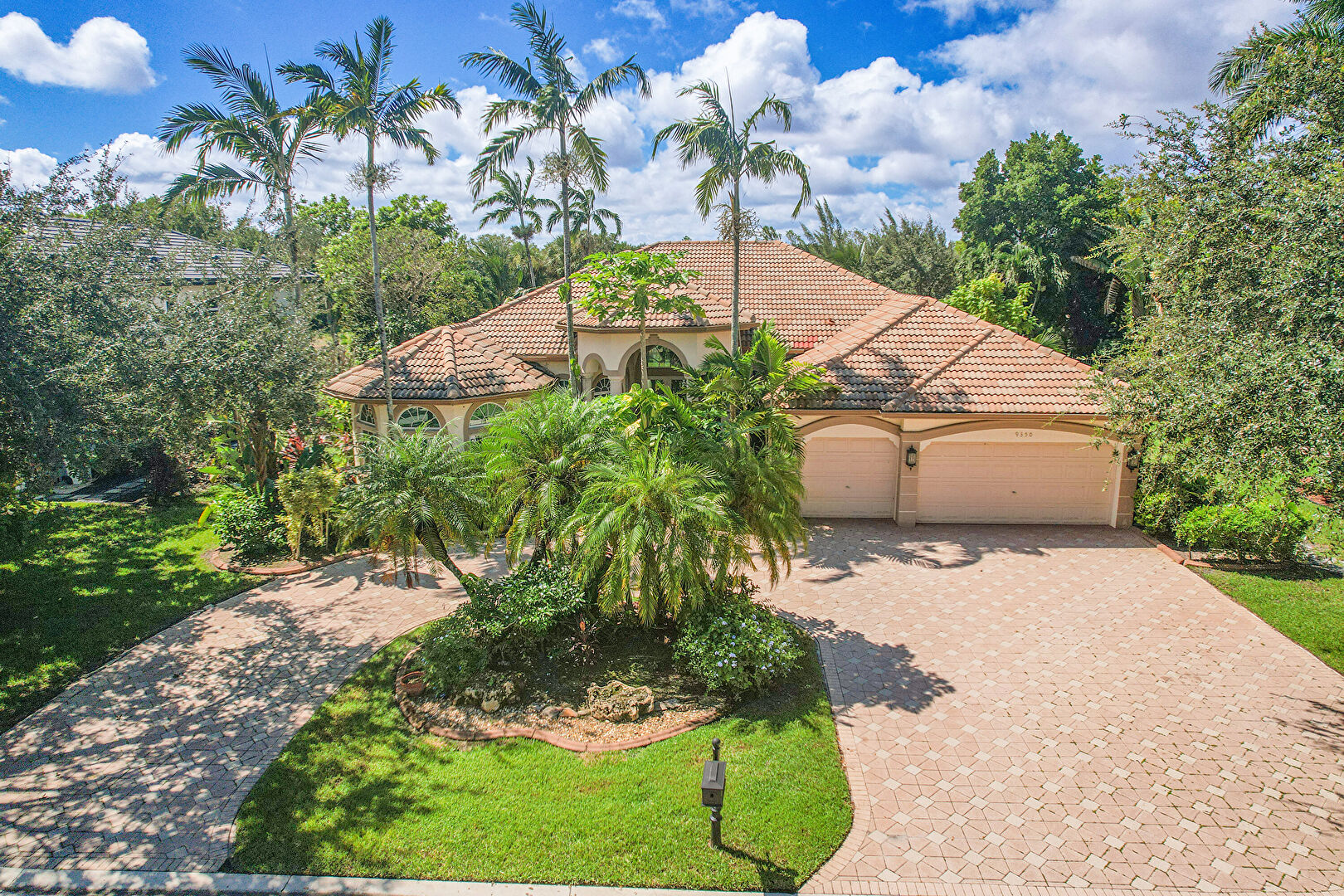 Front at 9350 Northwest 62nd Court, Parkland, FL 33067, listed by CATHY BARREDO, MLS ID: F10520531