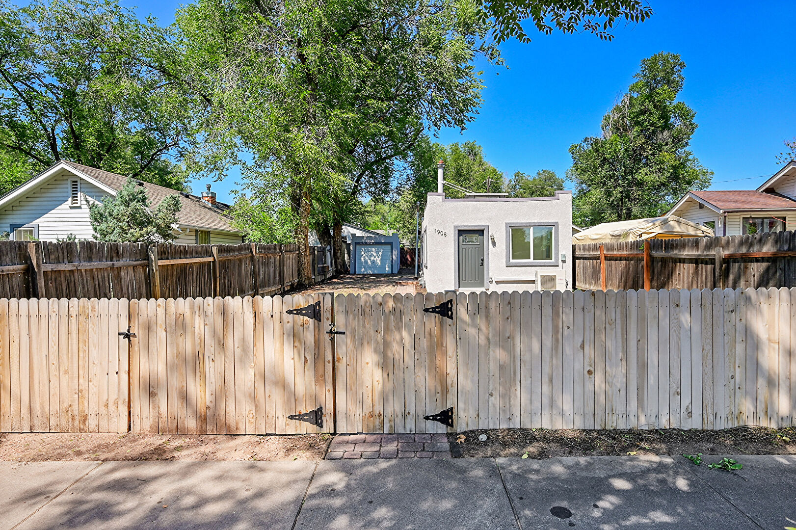 1908 East Saint Vrain Street, Colorado Springs, CO 80909, listed by Terry Moss