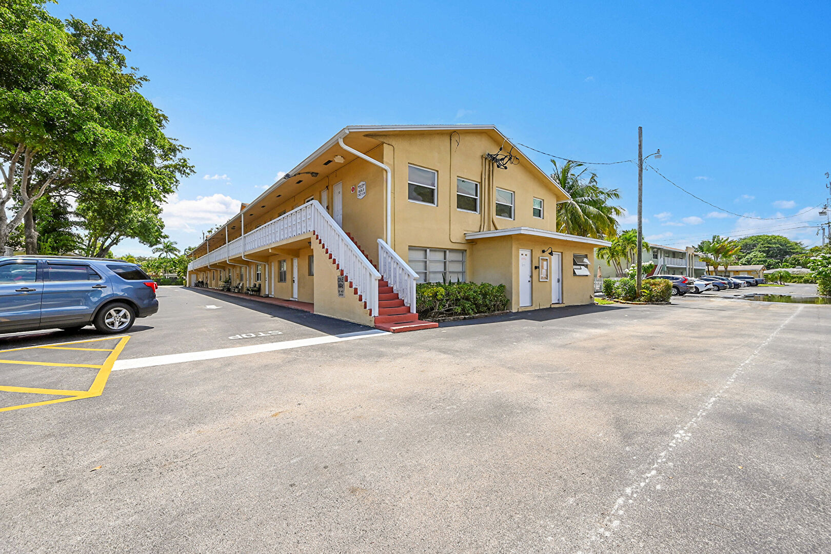 Front at 2607 NE 8th Ave, Wilton Manors, FL 33334, listed by Steven  Pizzuto, MLS ID: F10524296