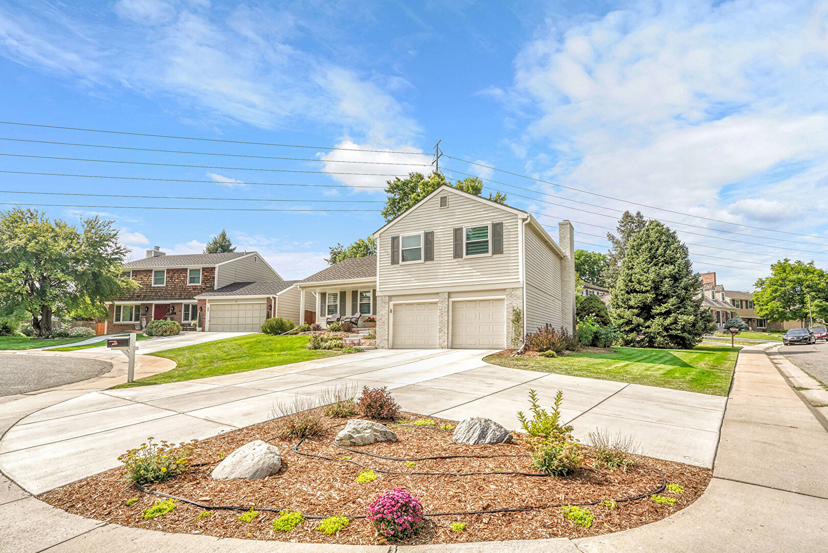 Front at 7465 South Ivy Way, Centennial, CO 80112, listed by Kelly Dolph