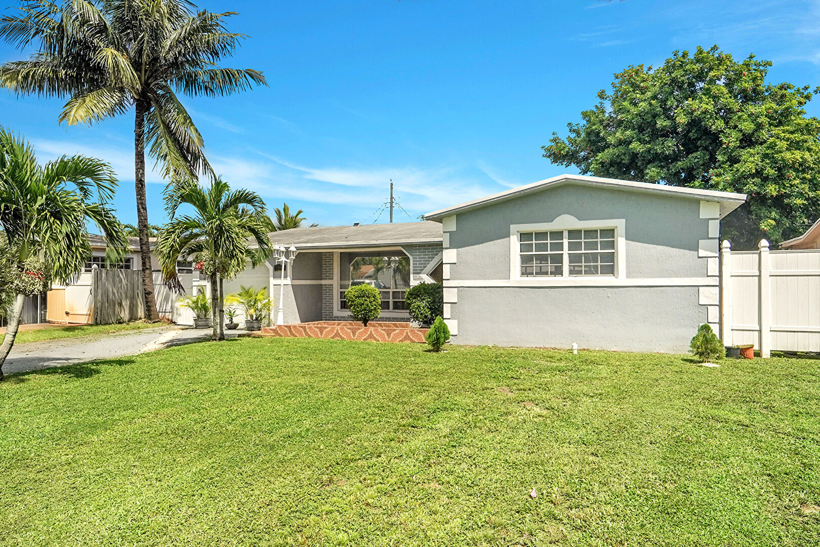 Front at 7251 Grandview Boulevard, Miramar, FL 33023, listed by Keith Weiner