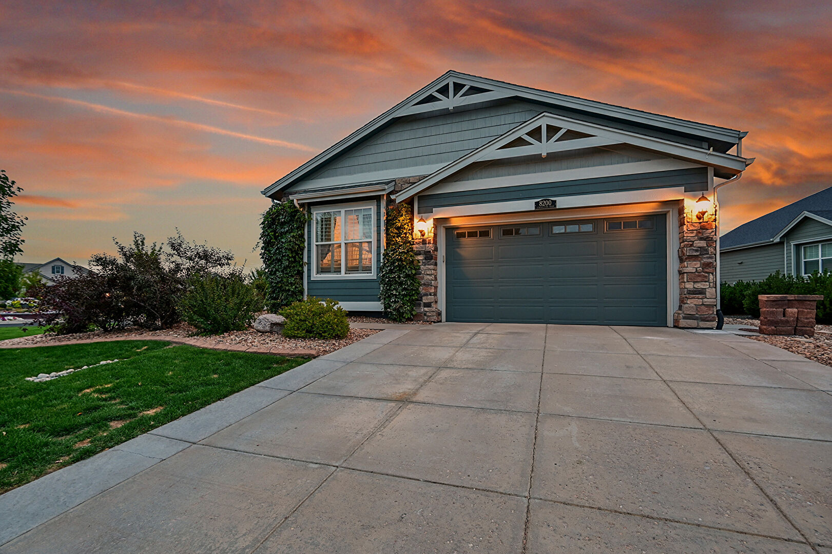 Front at 8200 S Blackstone Parkway, Aurora, CO 80016, listed by Jennifer Bozarth