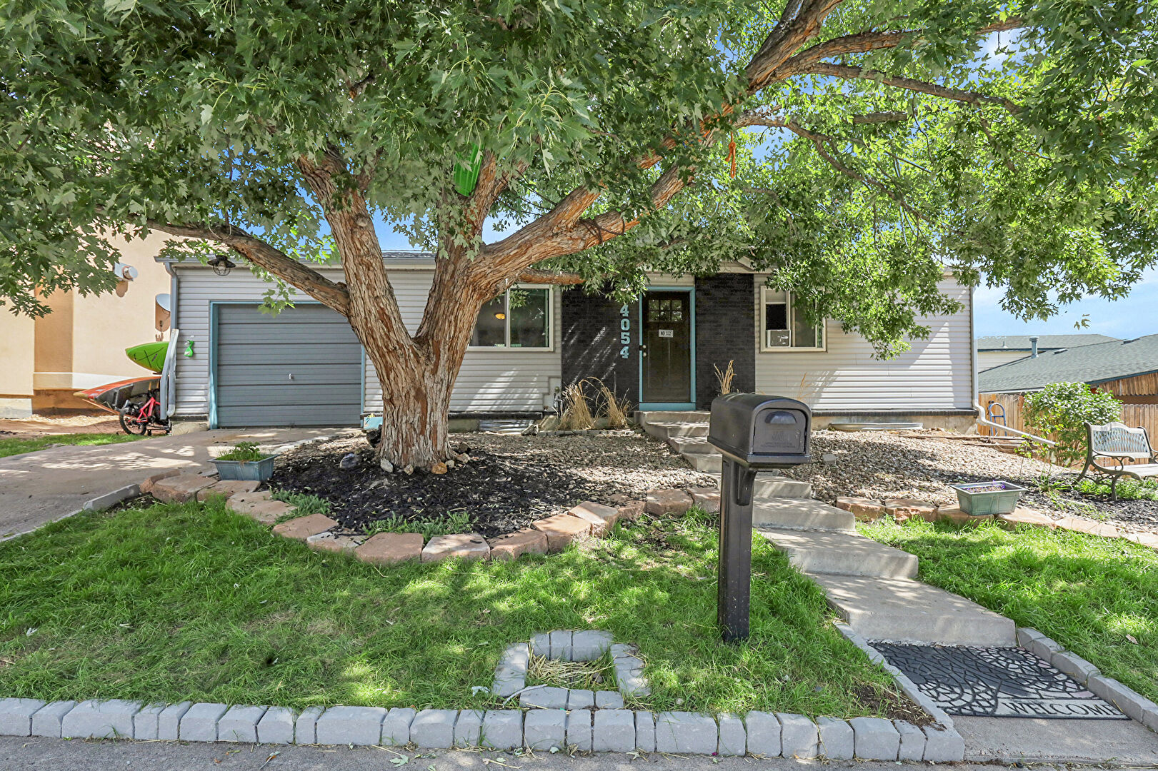 Front at 4054 S Quintero Way, Aurora, CO 80013, listed by Sally Ball
