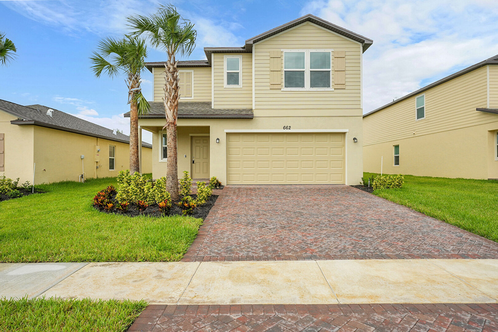 Front at 662 Carlyle Way, Fort Pierce, FL 34947, listed by Ravi Mohanka