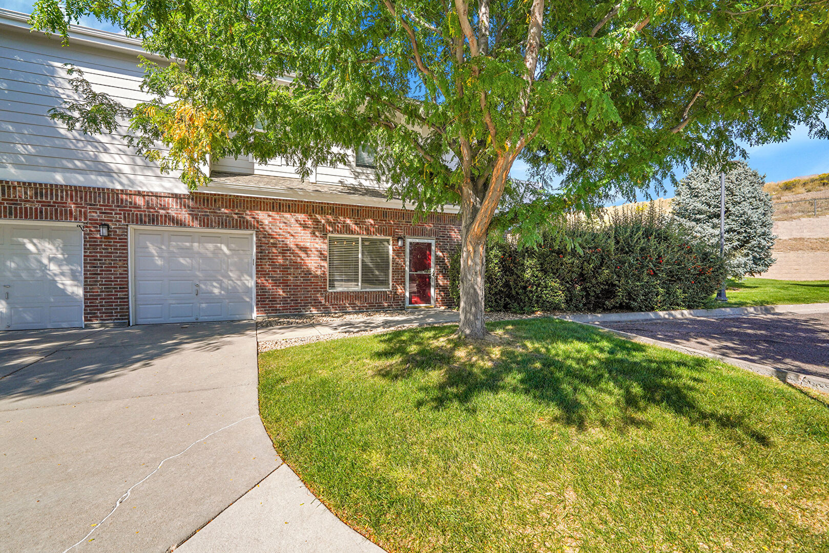 Front at 5534 Lewis Street, Arvada, CO 80002, listed by Taylor Haas