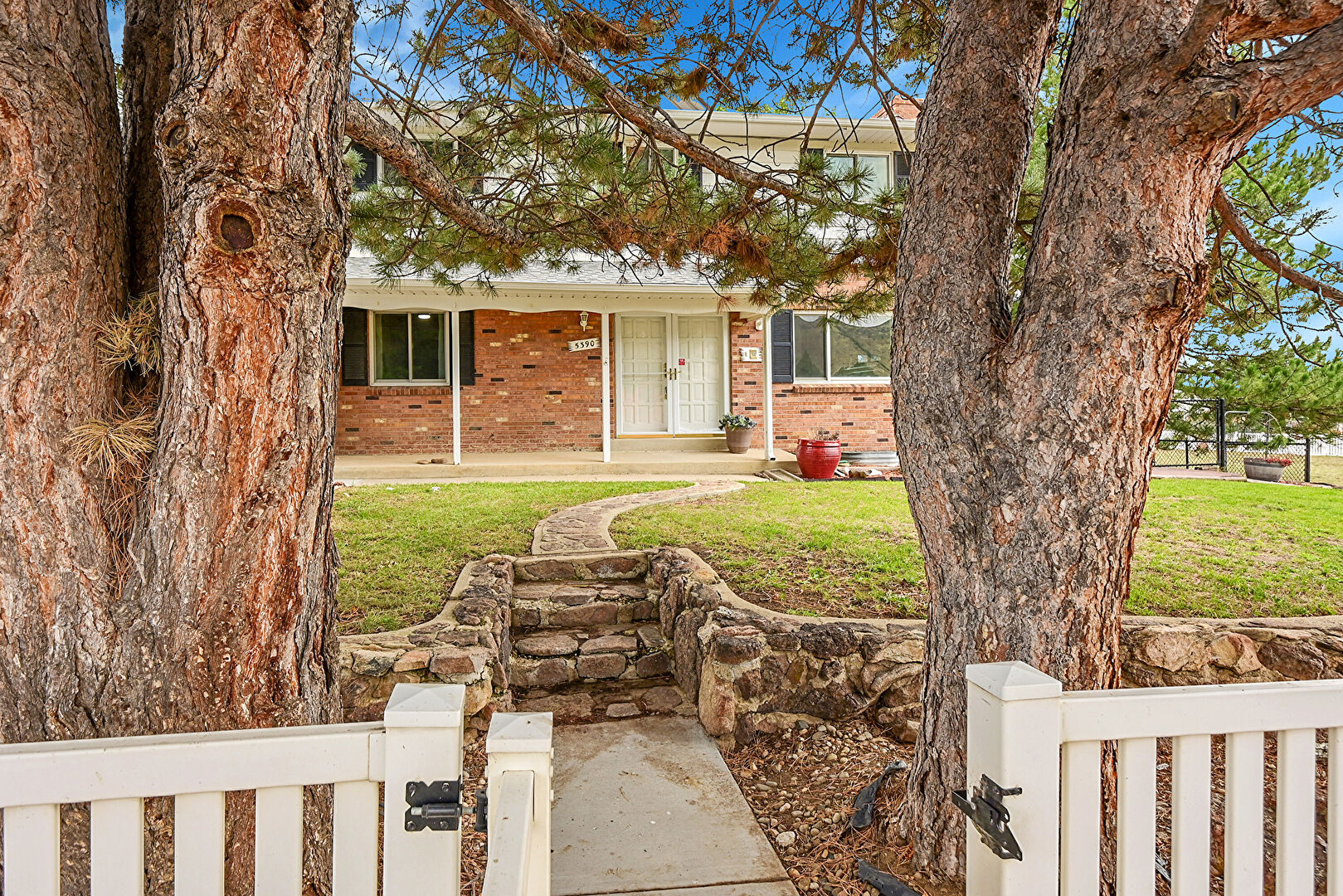 Front at 5390 Nile Street, Golden, CO 80403, listed by Brianna Griffin
