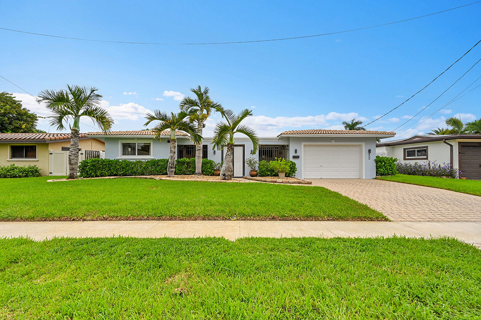Front at 800 Southeast 3rd Terrace, Pompano Beach, FL 33060, listed by Rachael Barach