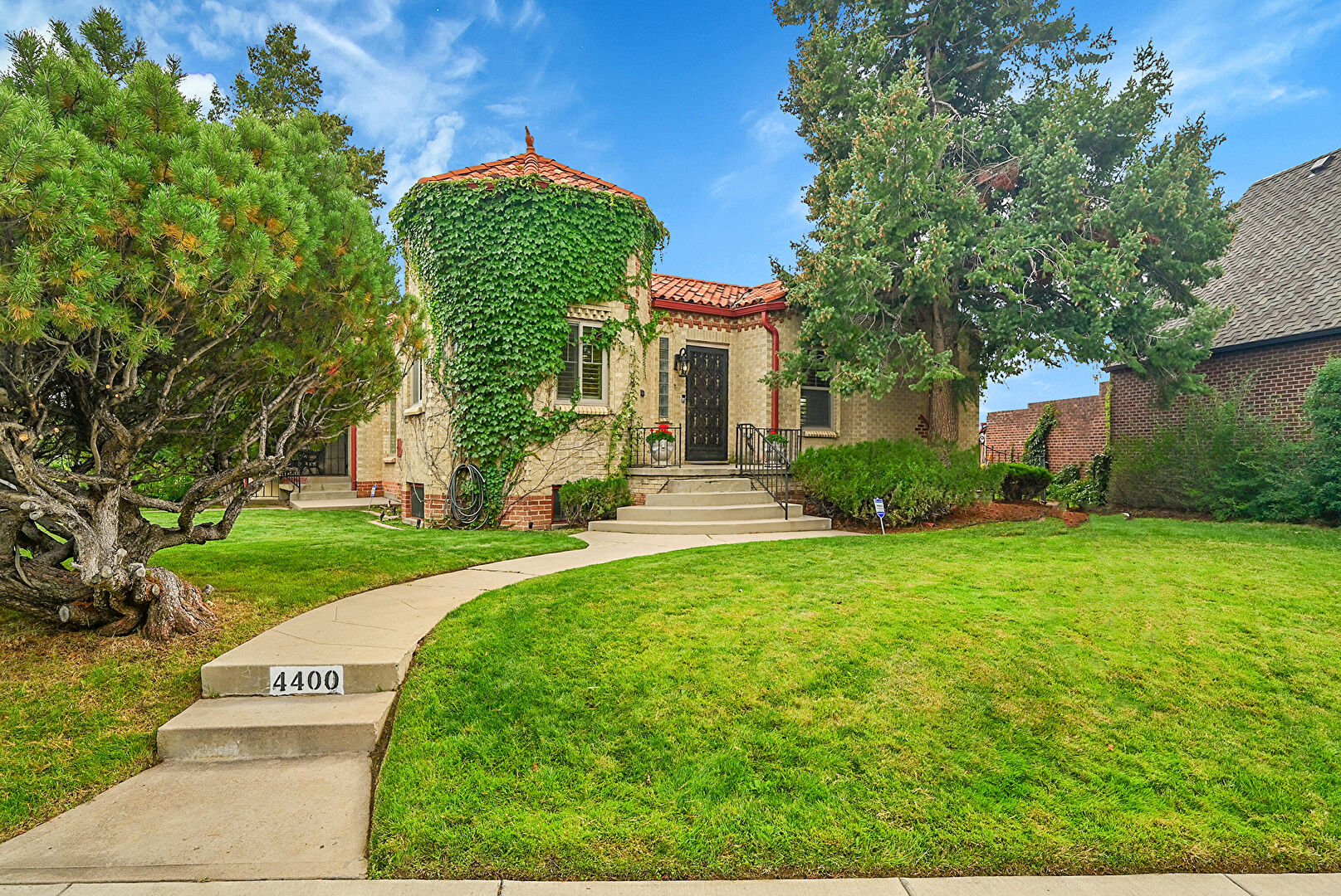 Front at 4400 West 32nd Avenue, Denver, CO 80212, listed by Todd Welch