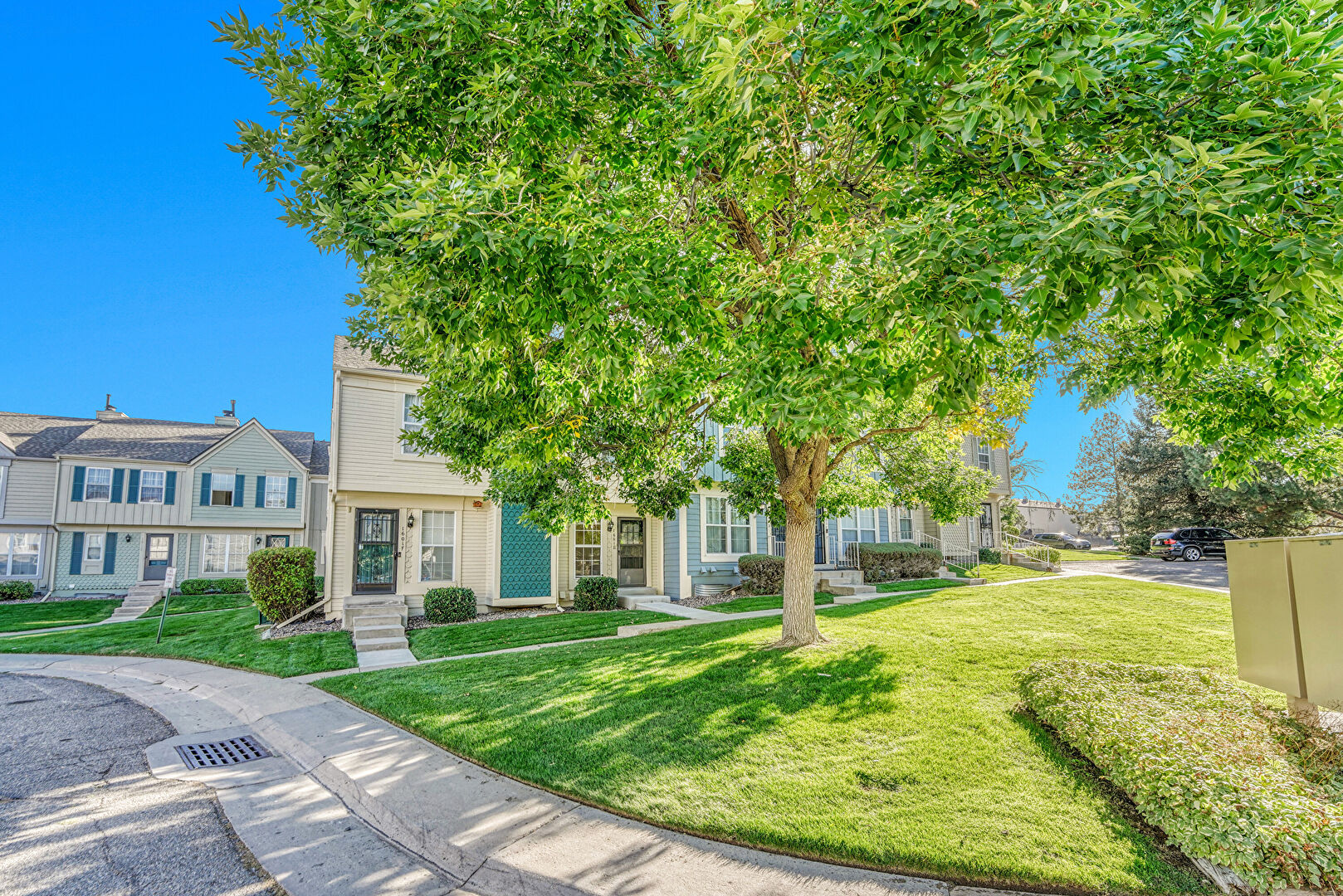 Front at 1601 South Idalia Circle #E, Aurora, CO 80017, listed by Taylor Haas