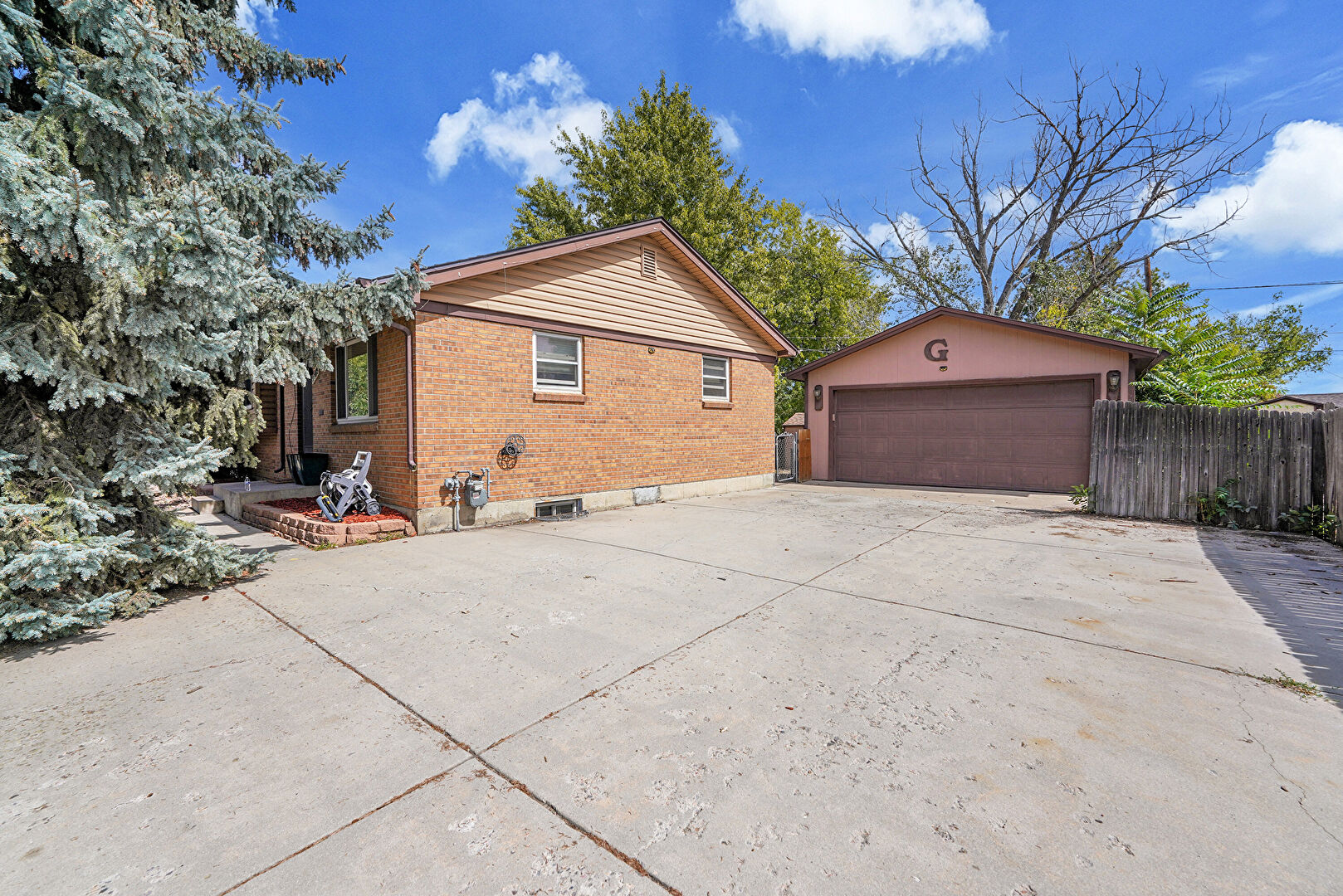 Front at 11502 Carlile Street, Northglenn, CO 80233, listed by Ben Drotar, MLS ID: 5167334