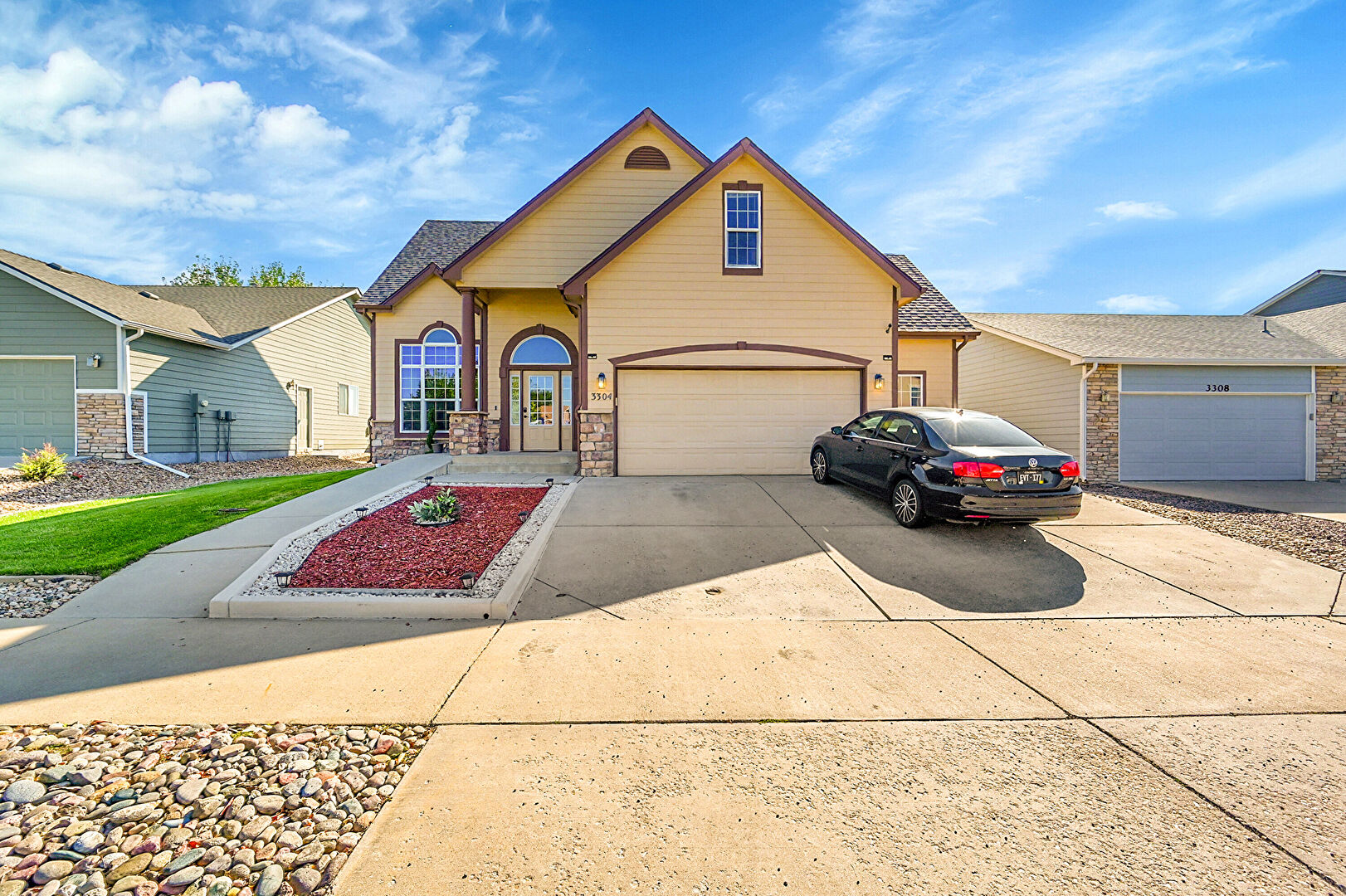 Front at 3304 syrah st, Evans, CO 80634, listed by Jose Hernandez
