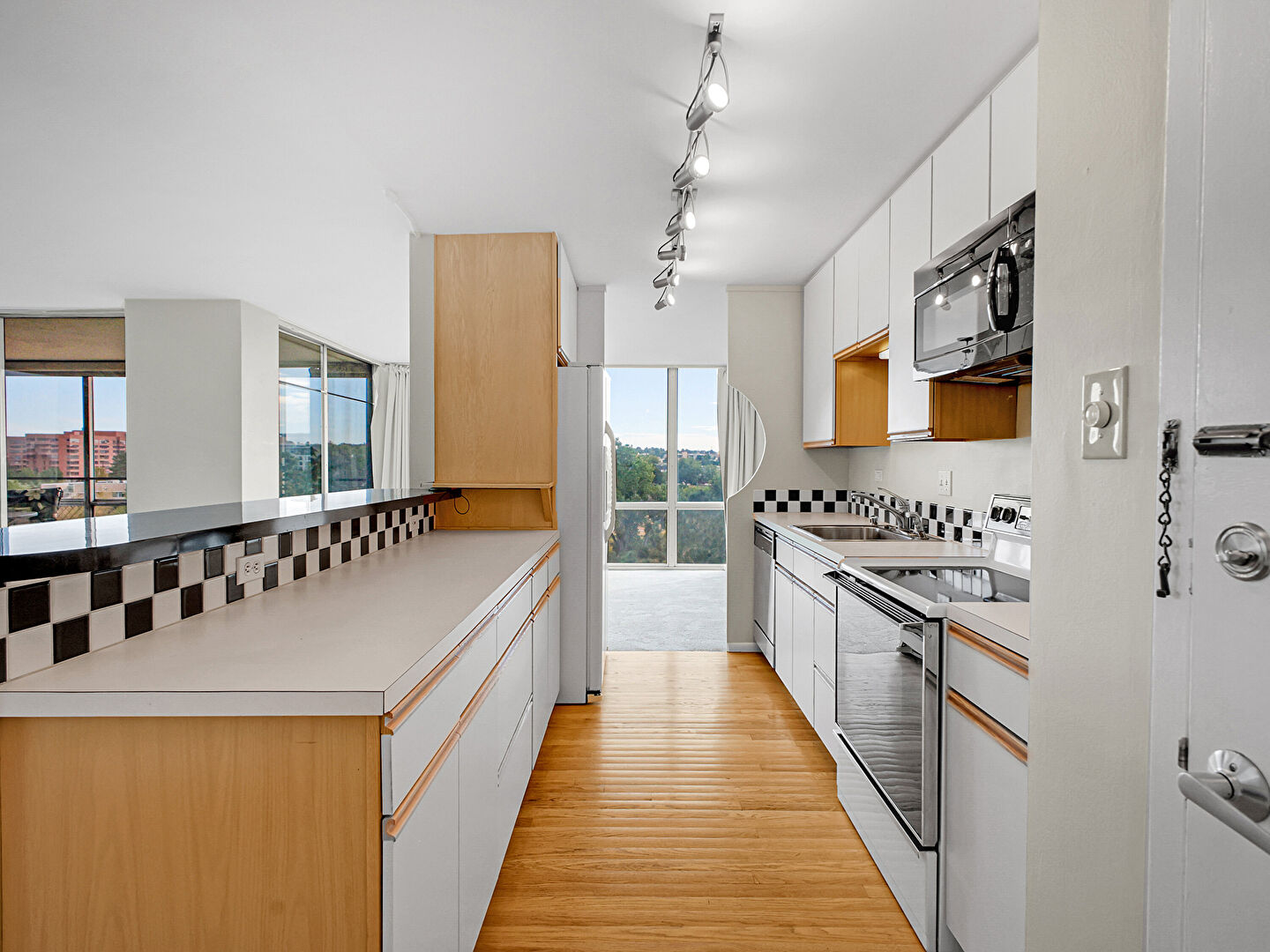 3100 Cherry Creek South Drive #608, Denver, CO 80209, listed by RaNae Rodriguez