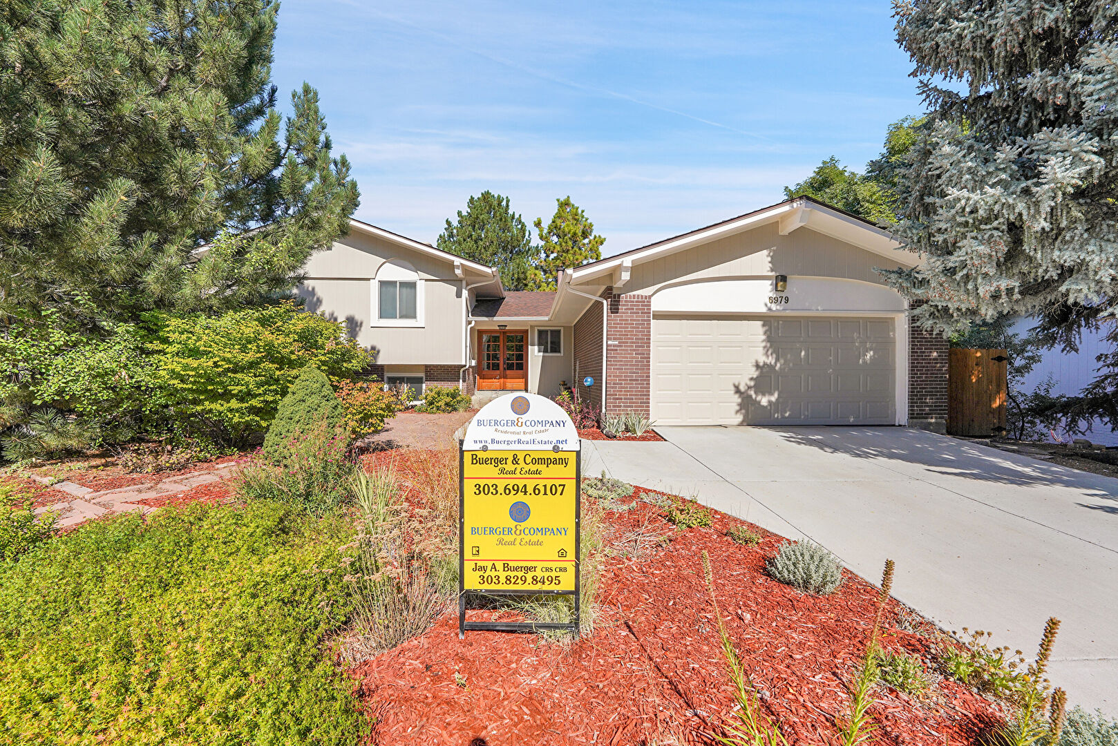 Front at 6979 South Syracuse Court, Centennial, CO 80112, listed by Jay A. Buerger