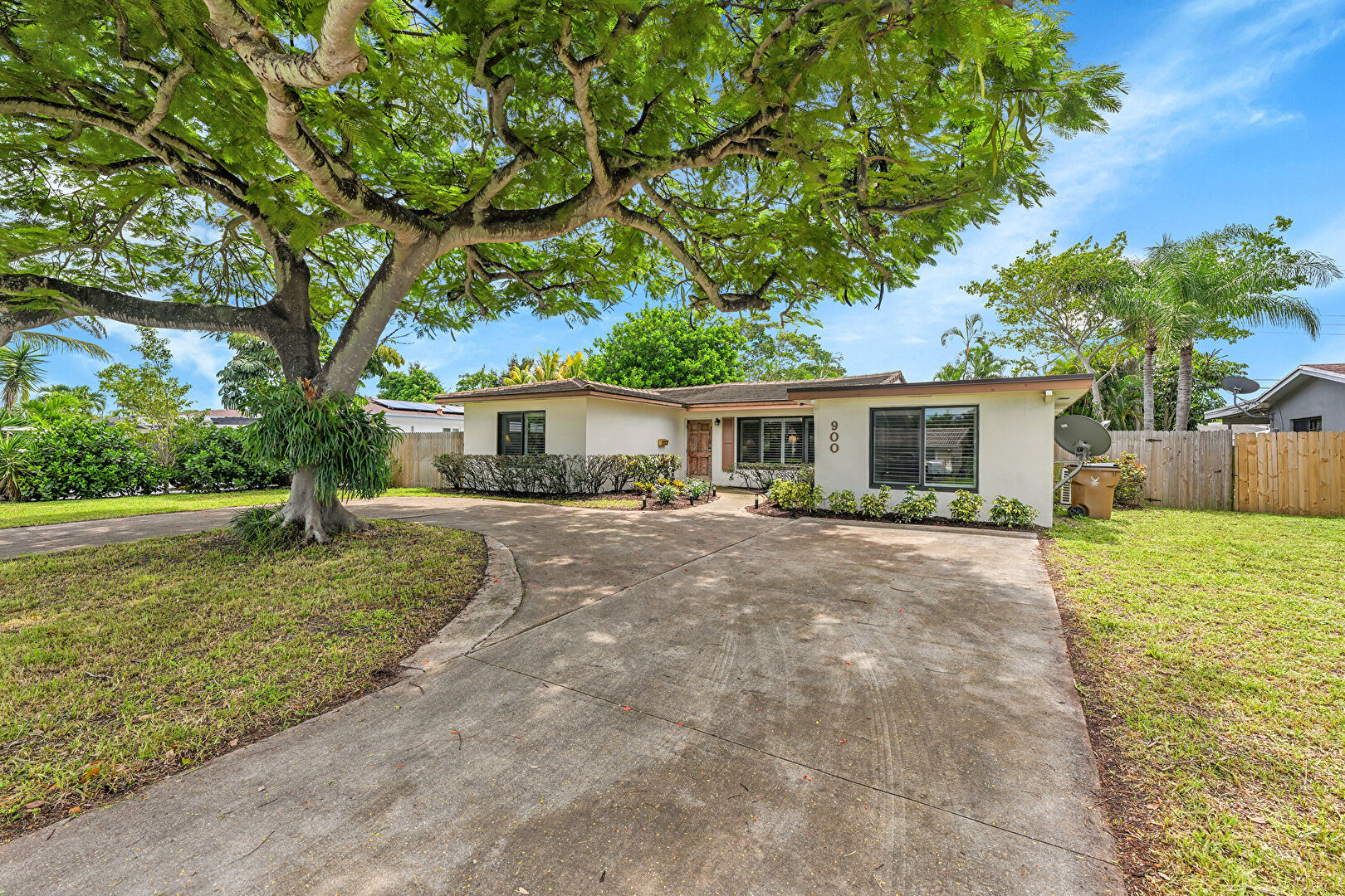 Front at 900 Southeast 13th Court, Deerfield Beach, FL 33441, listed by Andy Mandel
