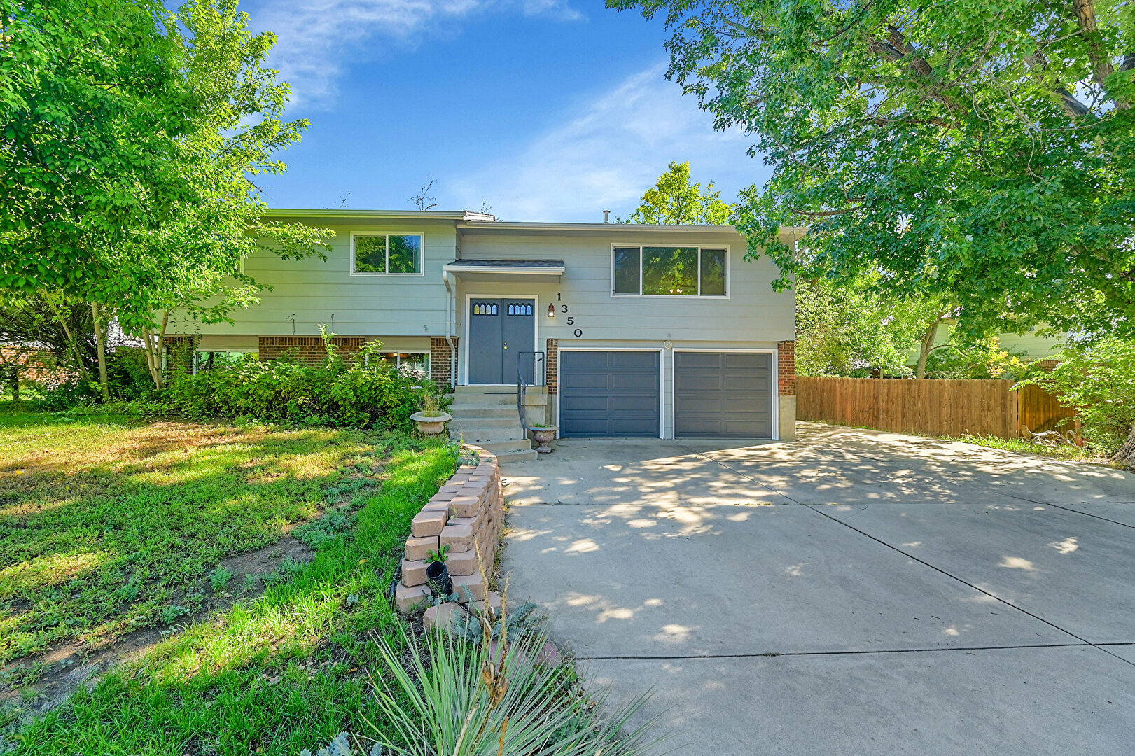 Front at 1350 South Lincoln Street, Longmont, CO 80501, listed by Kathy Crowder